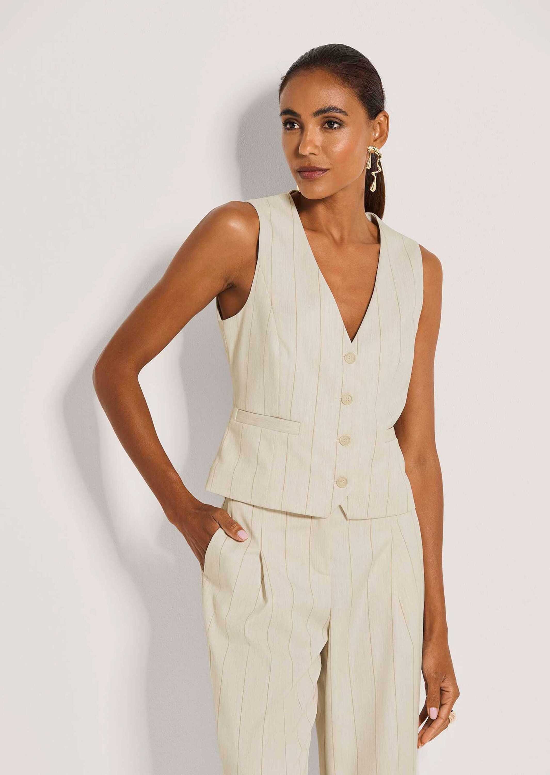 MADELEINE Kurzweste Elegante Nadelstreifen-Weste mit Knöpfen Kurz geschnitten mit feinen Streifen, V-Ausschnitt, leicht gefüttert