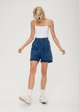 QS Jeansshorts Jeans-Shorts Paper Bag / Relaxed Fit / High Rise / Semi Wide Leg Kontrastnähte, Waschung