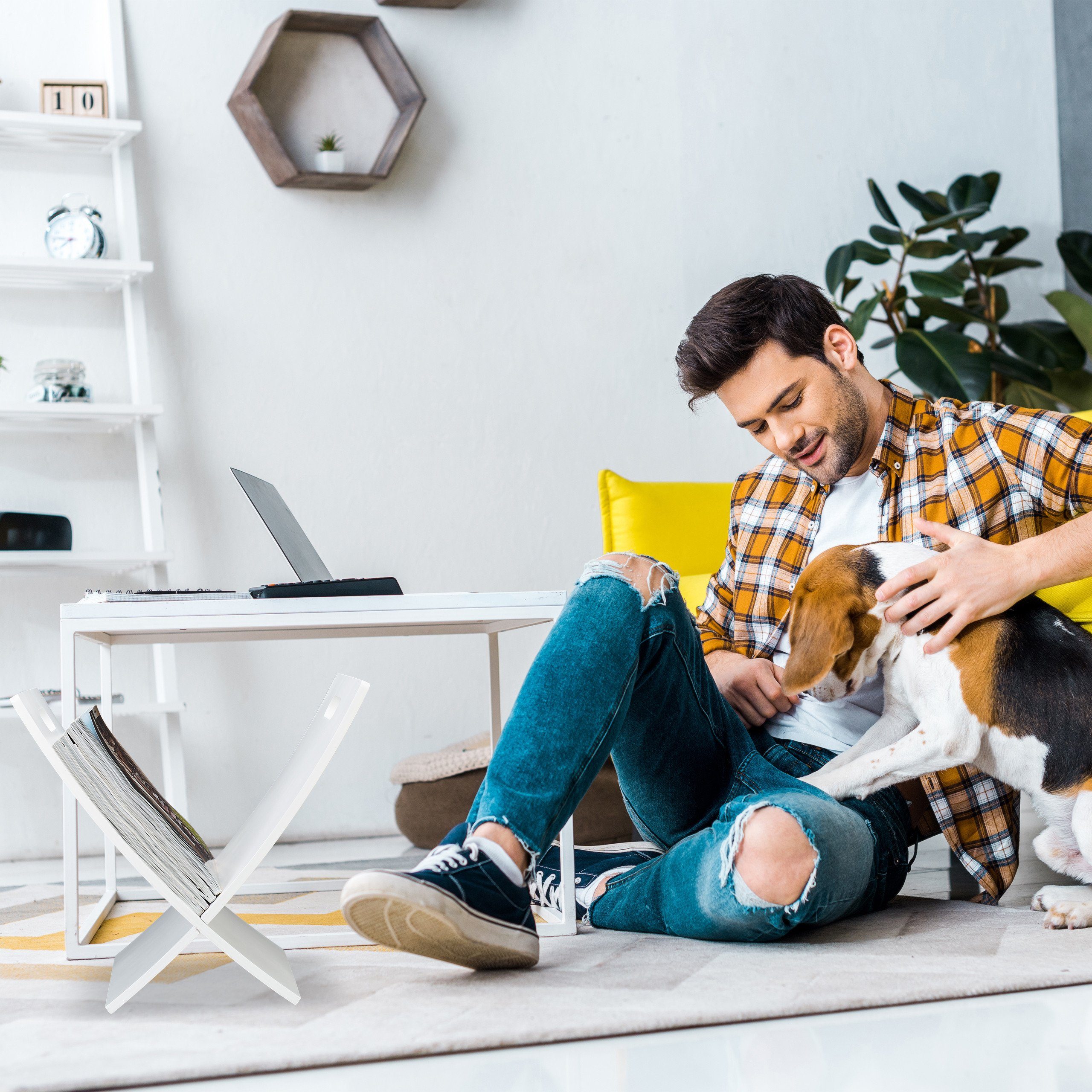 relaxdays Zeitungsständer aus Holz günstig online kaufen