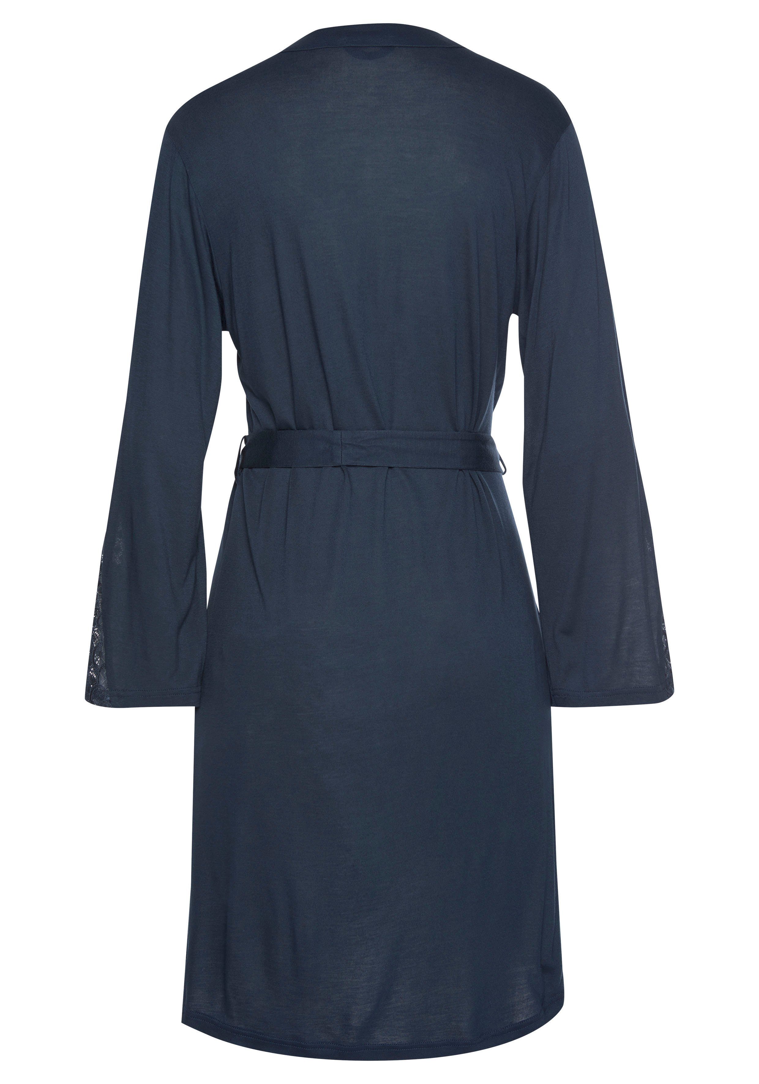 LASCANA Kimono, Kurzform, Viskose, Gürtel, mit langen Ärmeln und Spitzen-Details