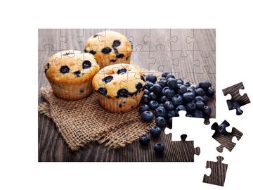puzzleYOU Puzzle Muffin mit Blaubeeren, süßes Gebäck, 48 Puzzleteile, puzzleYOU-Kollektionen Kuchen, Essen und Trinken