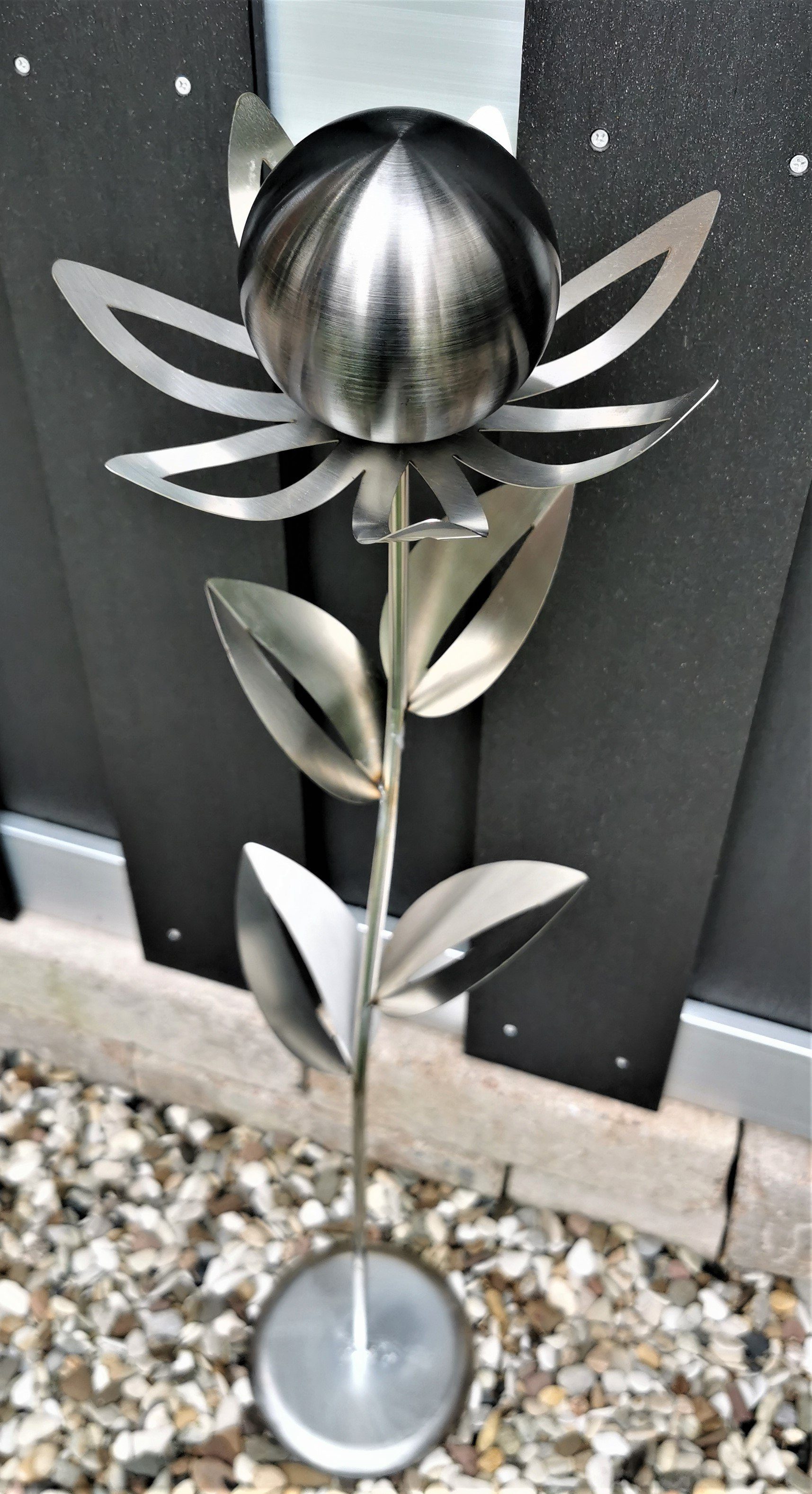 Jürgen Bocker Garten-Ambiente Gartenstecker Skulptur Blume Paris Edelstahl matt 77 cm mit Kugel und Standfuß schwarz