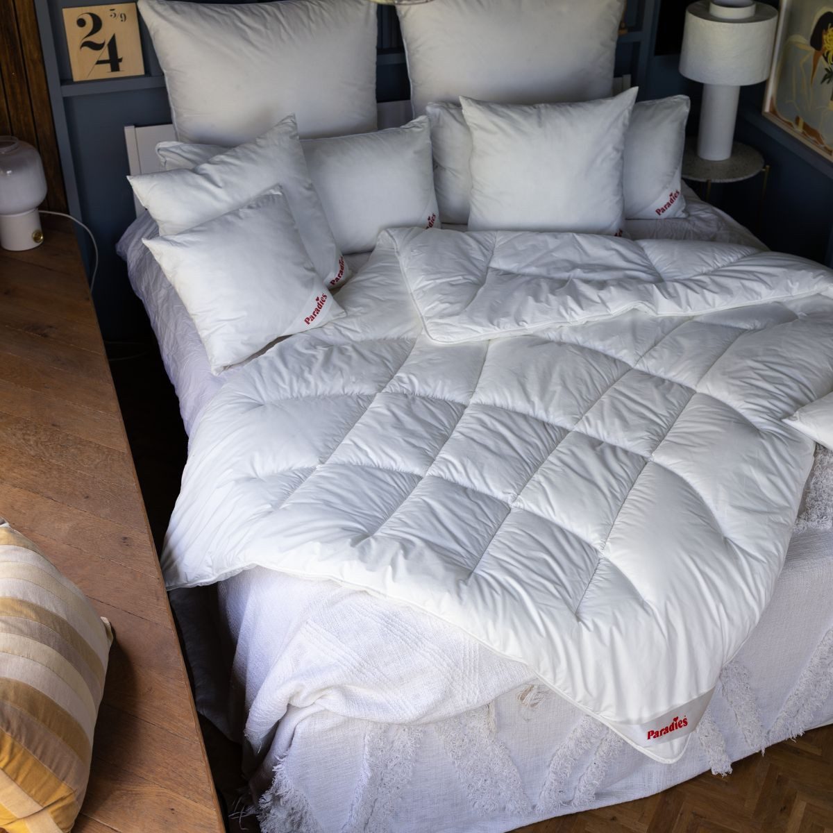 Paradies Kunstfaserbettdecke Runa, Füllung: 100% Polyester, Bezug: 100% Baumwolle, extra voluminöse & kuschelige Ganzjahresbettdecke, vegane Daunendecke