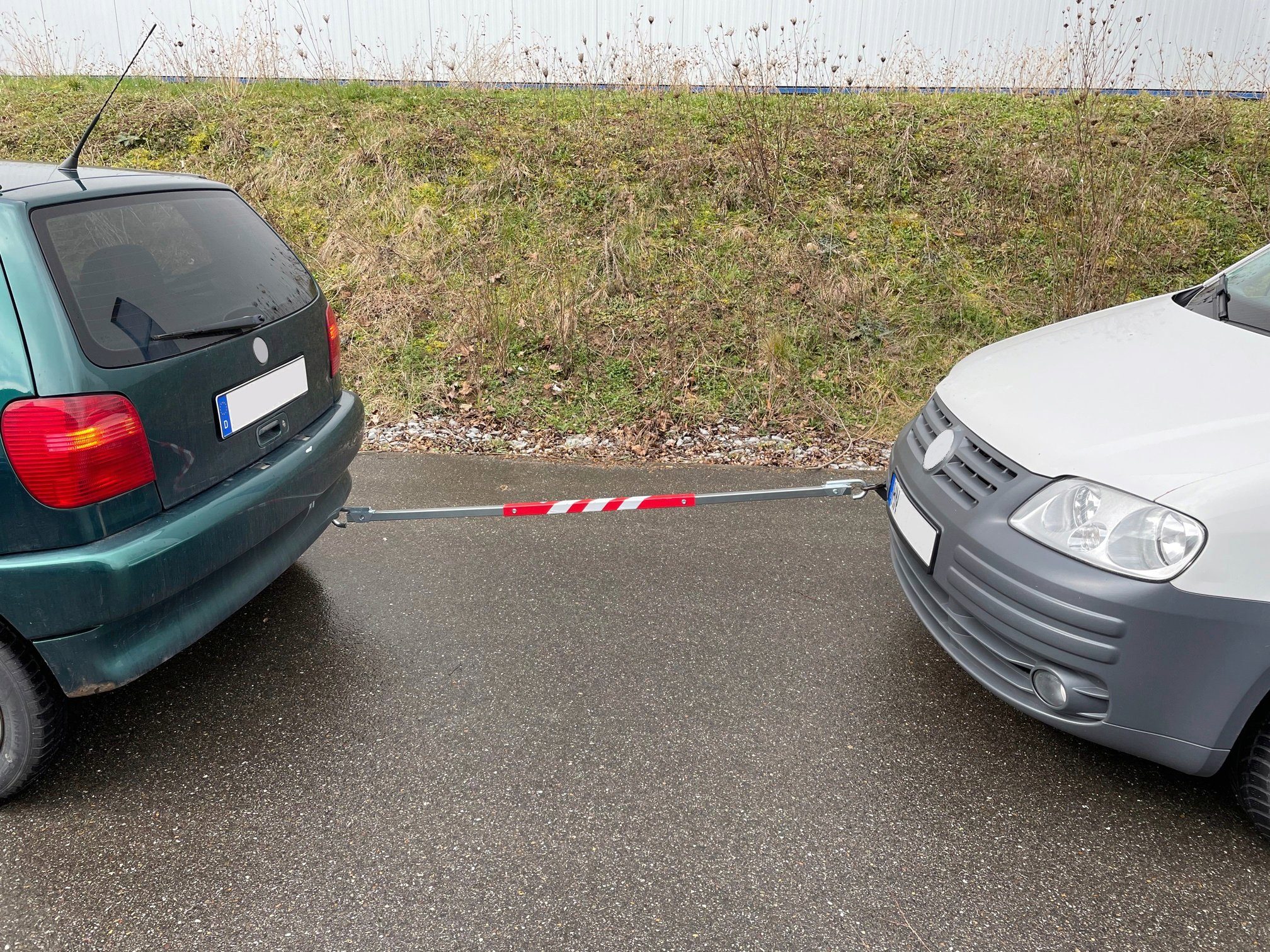 zu Zum IWH Abschleppseil, in Einhängen Abschleppstange 2,5 für t, gesetzlich die bis vorgeschriebenen Abschleppösen