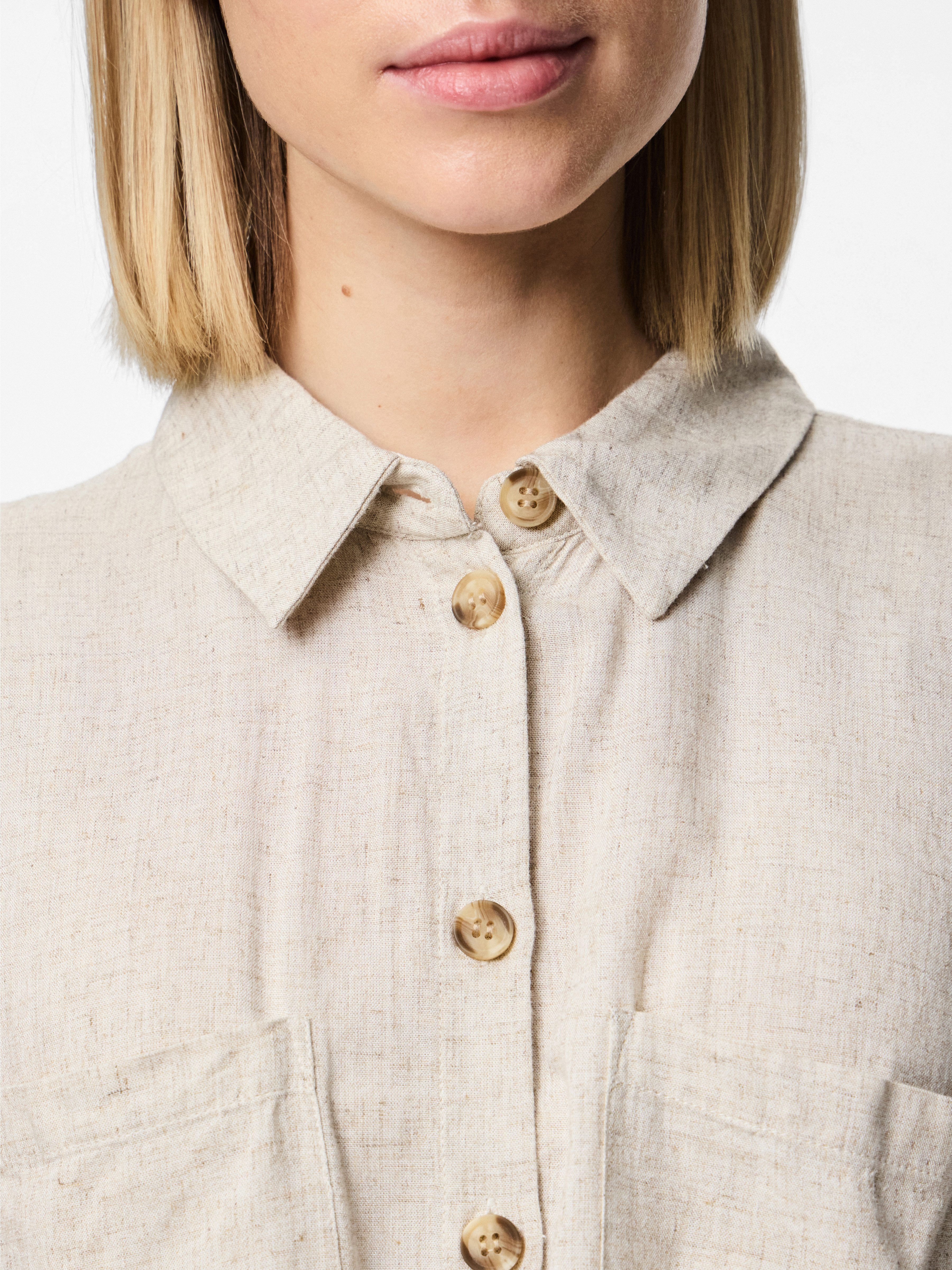 pieces Kurzarmbluse PCPIA SS TIE SHIRT WVN NOOS mit Leinen