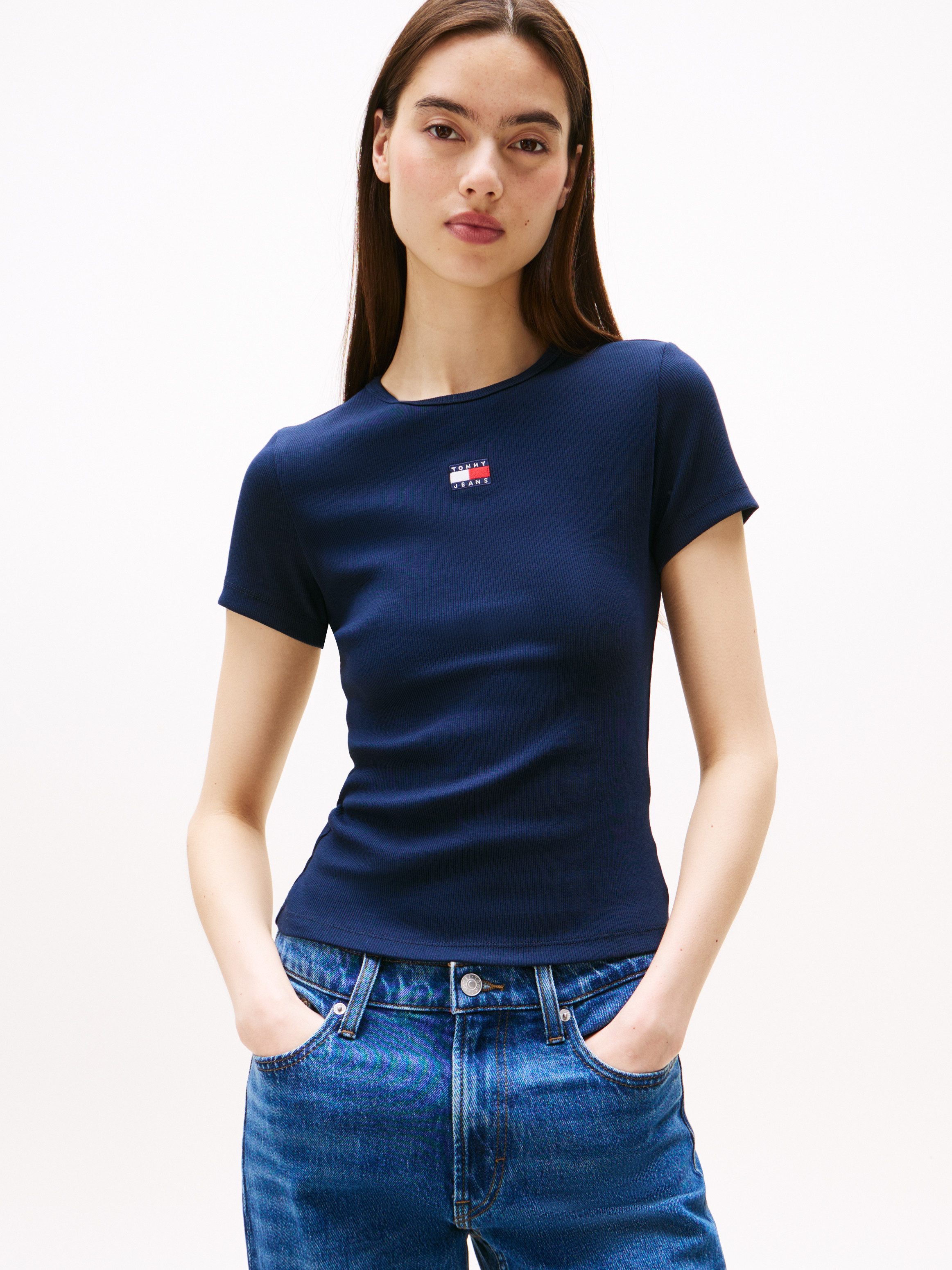 Tommy Jeans Kurzarmshirt TJW SLIM BADGE RIB TEE mit gerippter Struktur günstig online kaufen