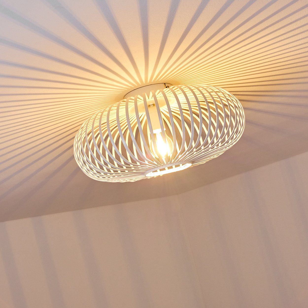 E27, Decke Weiß, hofstein Metall in Lichteffekten Leuchte mit an Leuchtmittel, »Devin« tollen runde Deckenlampe aus der ohne Deckenleuchte