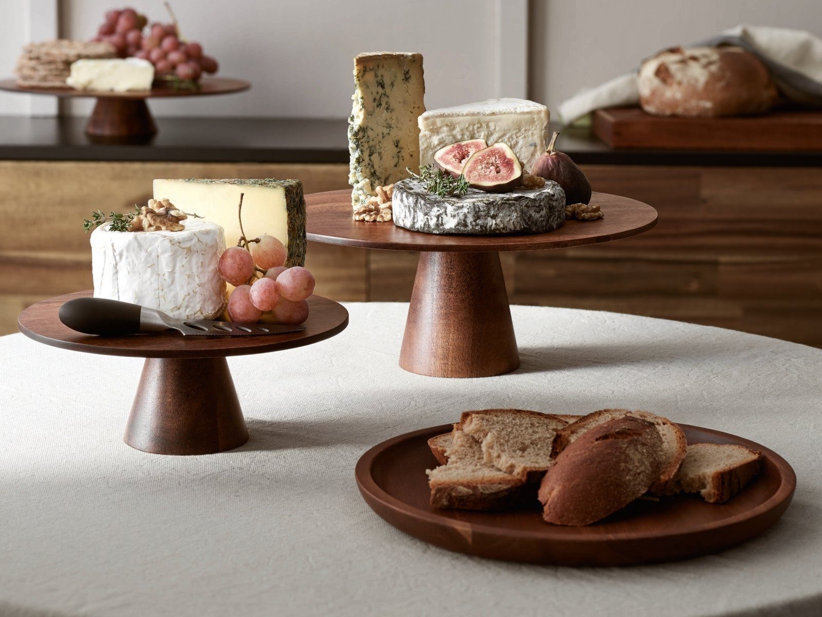 ASA SELECTION Servierplatte Wooden Präsentationsplatte 35 cm, Akazienholz, (Platten), Küche, Kochen, Backen