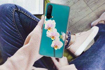 MuchoWow Handyhülle Orchidee - Blumen - Pflanze - Weiß - Lila, Phone Case, Handyhülle OnePlus Nord CE 5G, Silikon, Schutzhülle