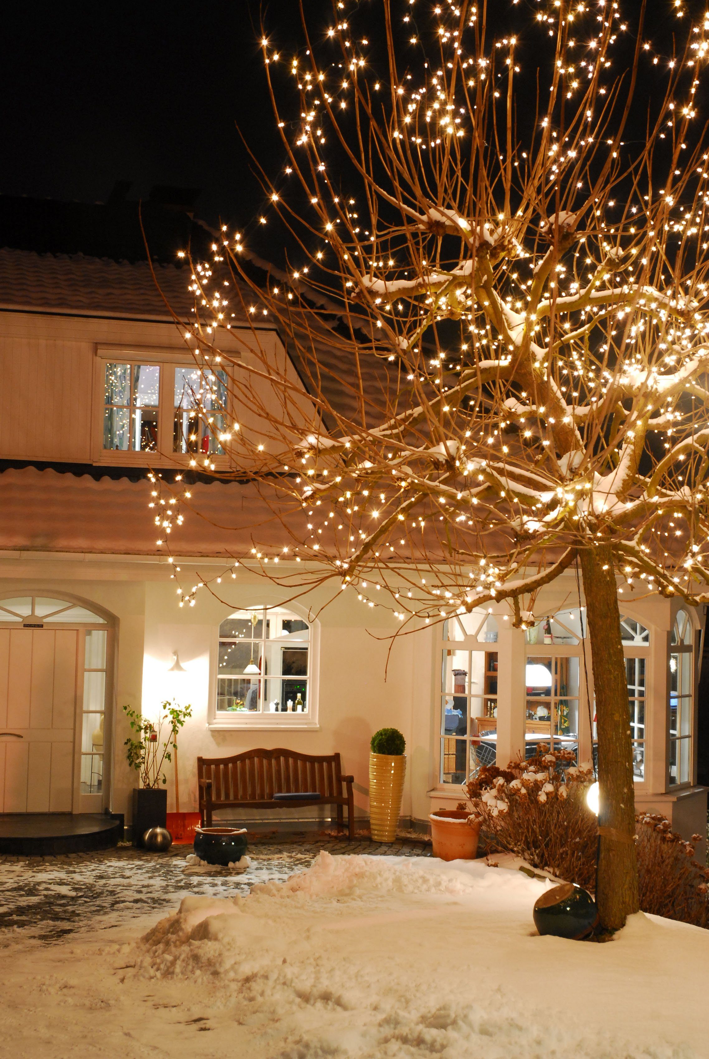 KONSTSMIDE LED-Lichterkette Weihnachtsdeko aussen, 40-flammig, LED  Minilichterkette, 40 warm weiße Dioden, Trafobetriebener Artikel für den  Innen- und Außenbereich