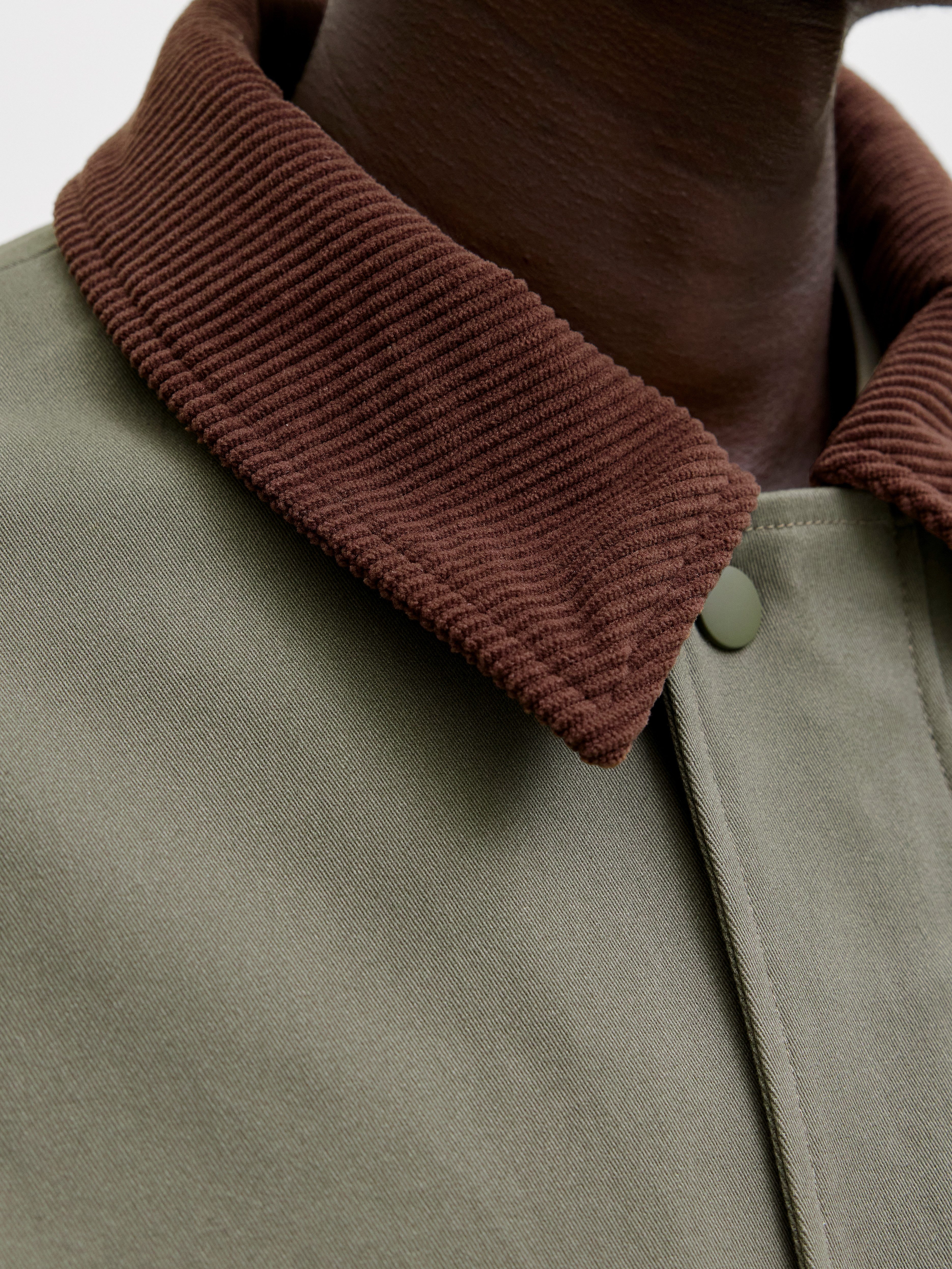 Jack & Jones Kurzjacke JJEGRAHAM WORKER JACKET SN mit Fly-Away-Kragen