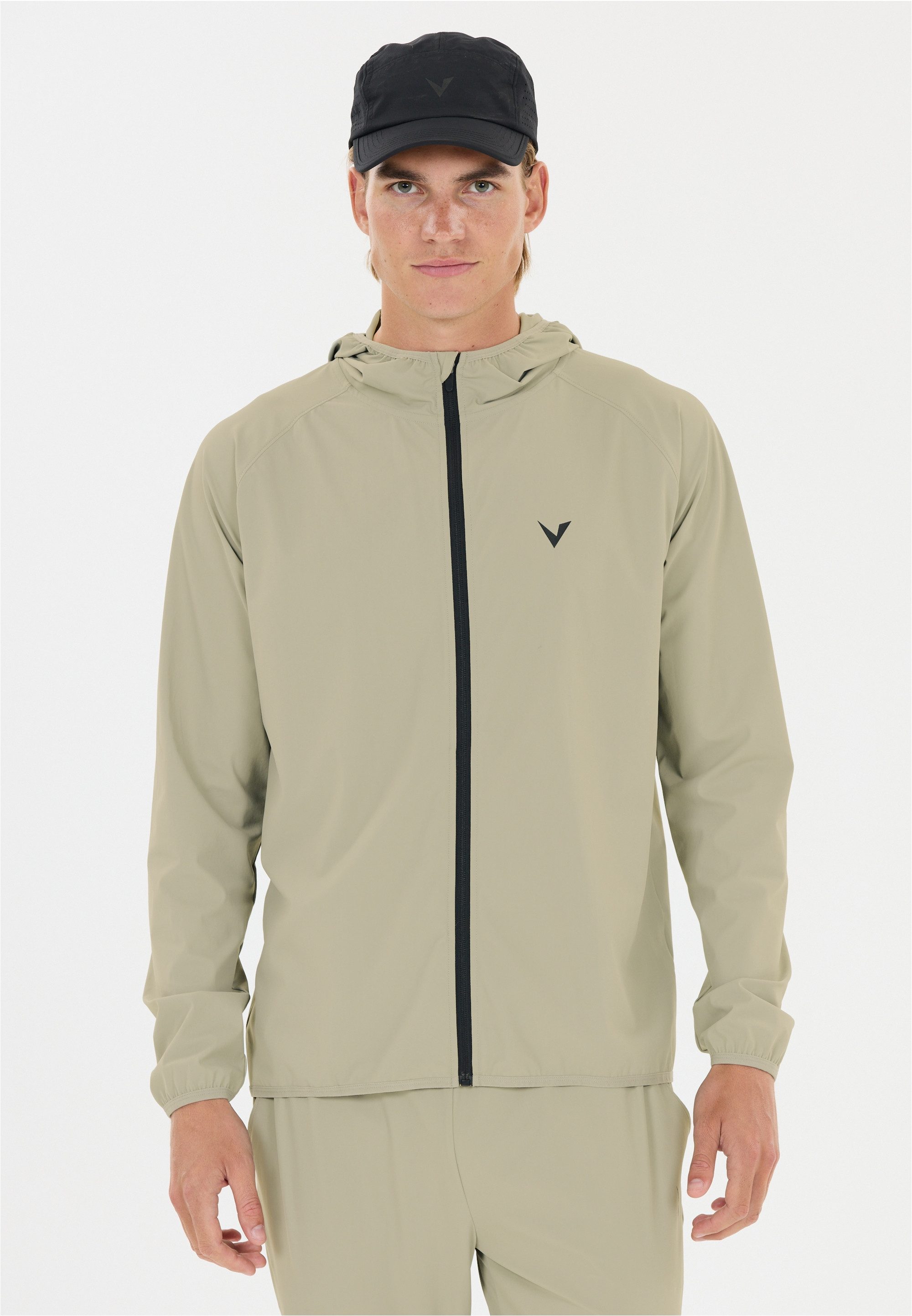 Virtus Trainingsjacke Alonso V2 mit feuchtigkeitsregulierender Funktion