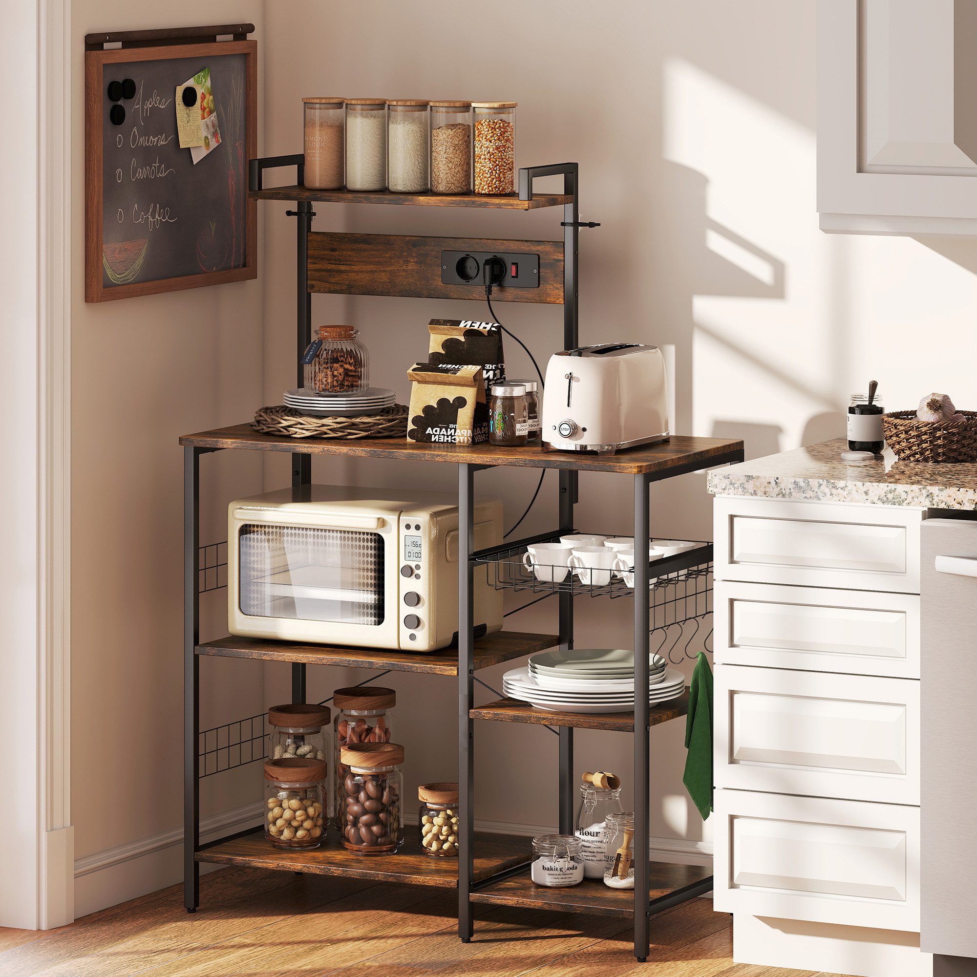 HOMCOM Küchenregal Bäckerregal mit Korb, Verstellbare Ebenen, Kaffeebar aus Stahl, Standregal 1-tlg., Mit Steckdosen und 5 Haken, Rustikal-Braun