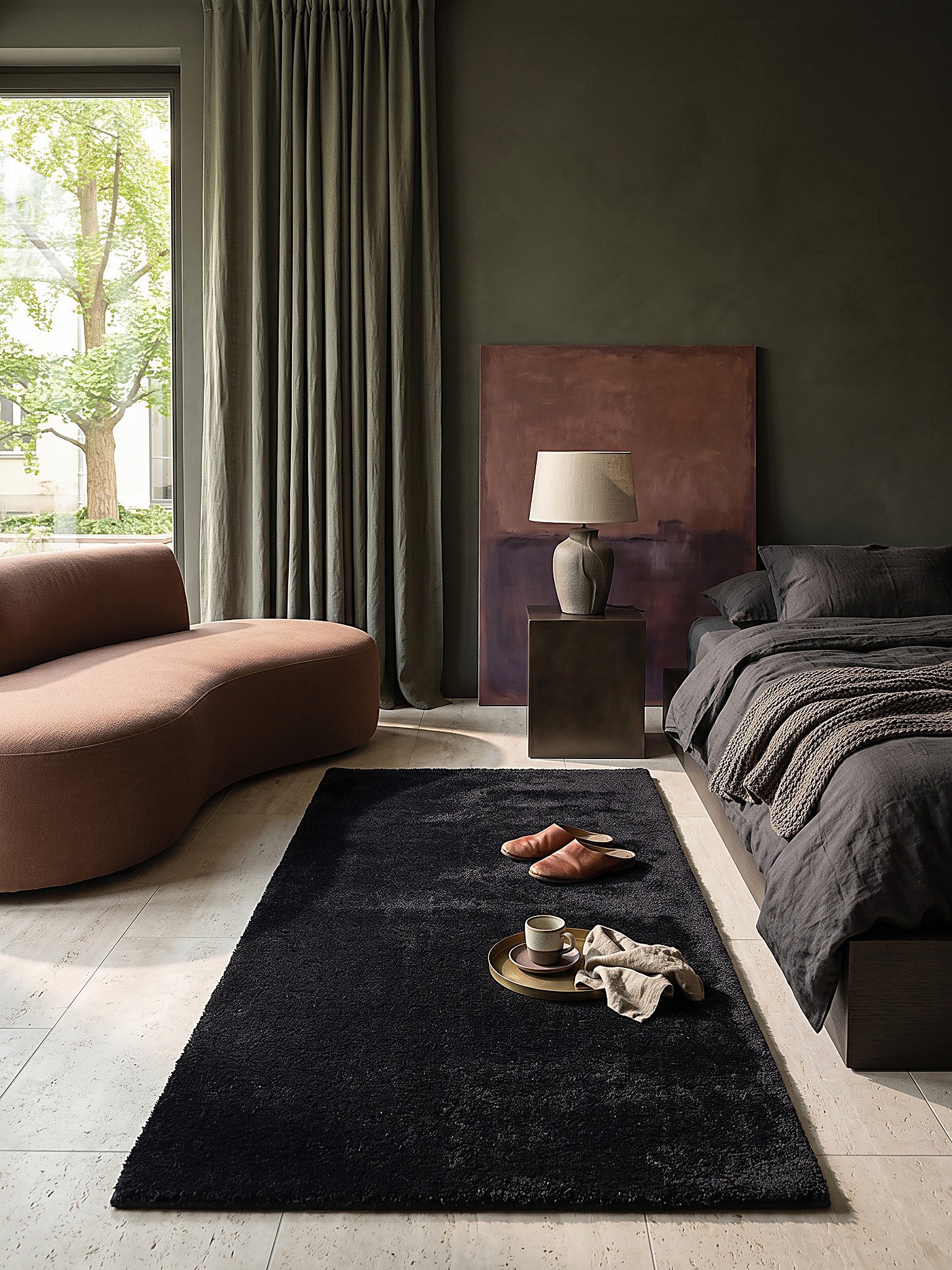 KADIMA DESIGN Teppich ALDAN Teppichläufer Schwarz 60x110 Uni Polyester Antirutsch Wohnzimmer, Läufer, Höhe: 18 mm, Trittschalldämmend, Strapazierfähig, Pflegeleicht, Farbecht