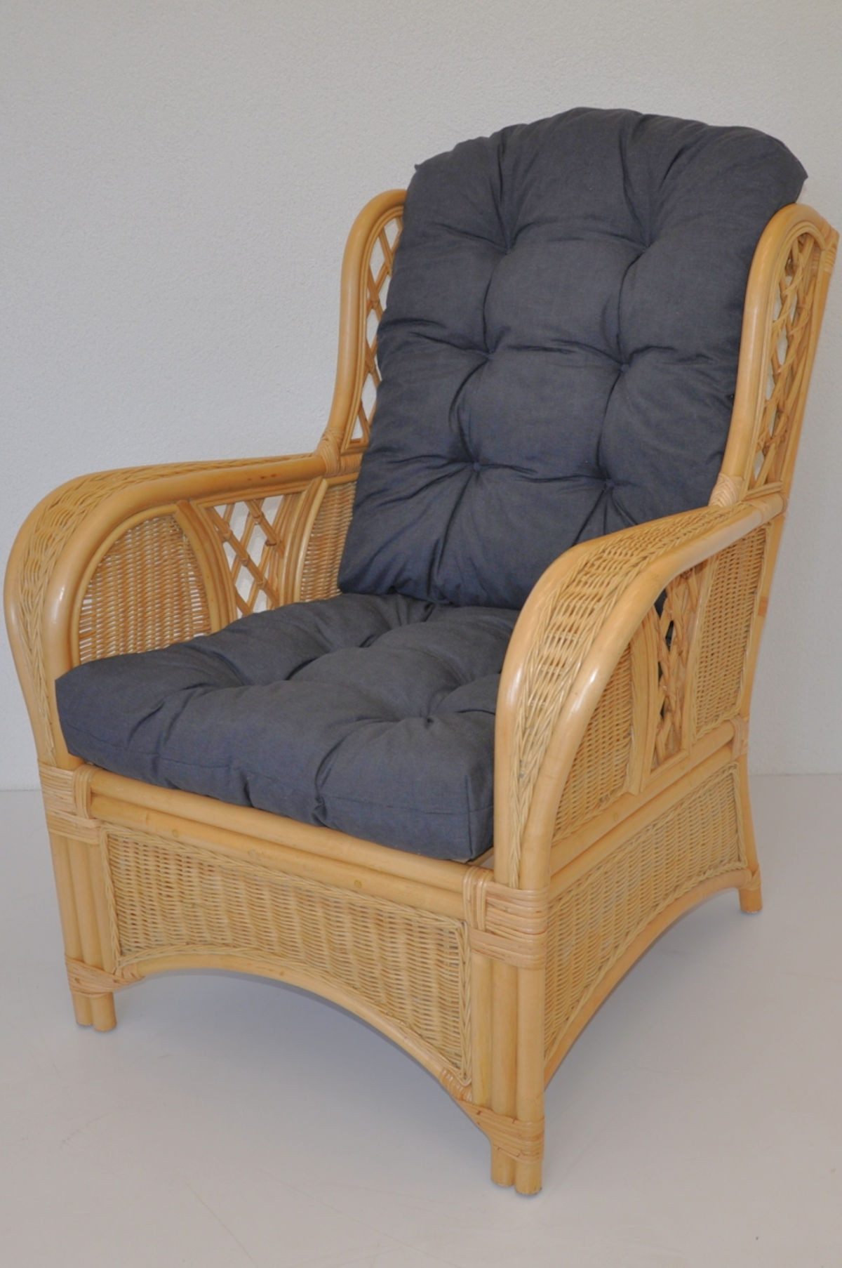 Rattani Rattanstuhl Rattansessel, Rattan Ohrensessel Oliver Fb. honig