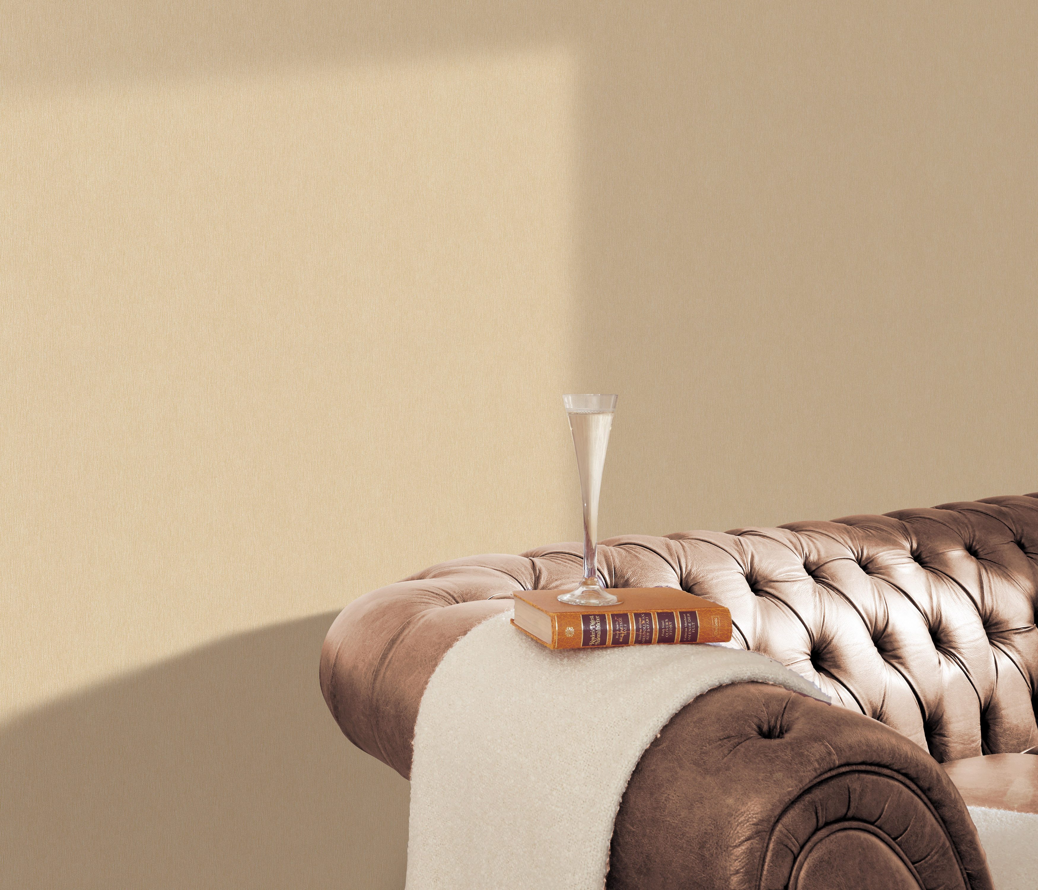 Bricoflor Einfarbige Vliestapete in Gold günstig online kaufen