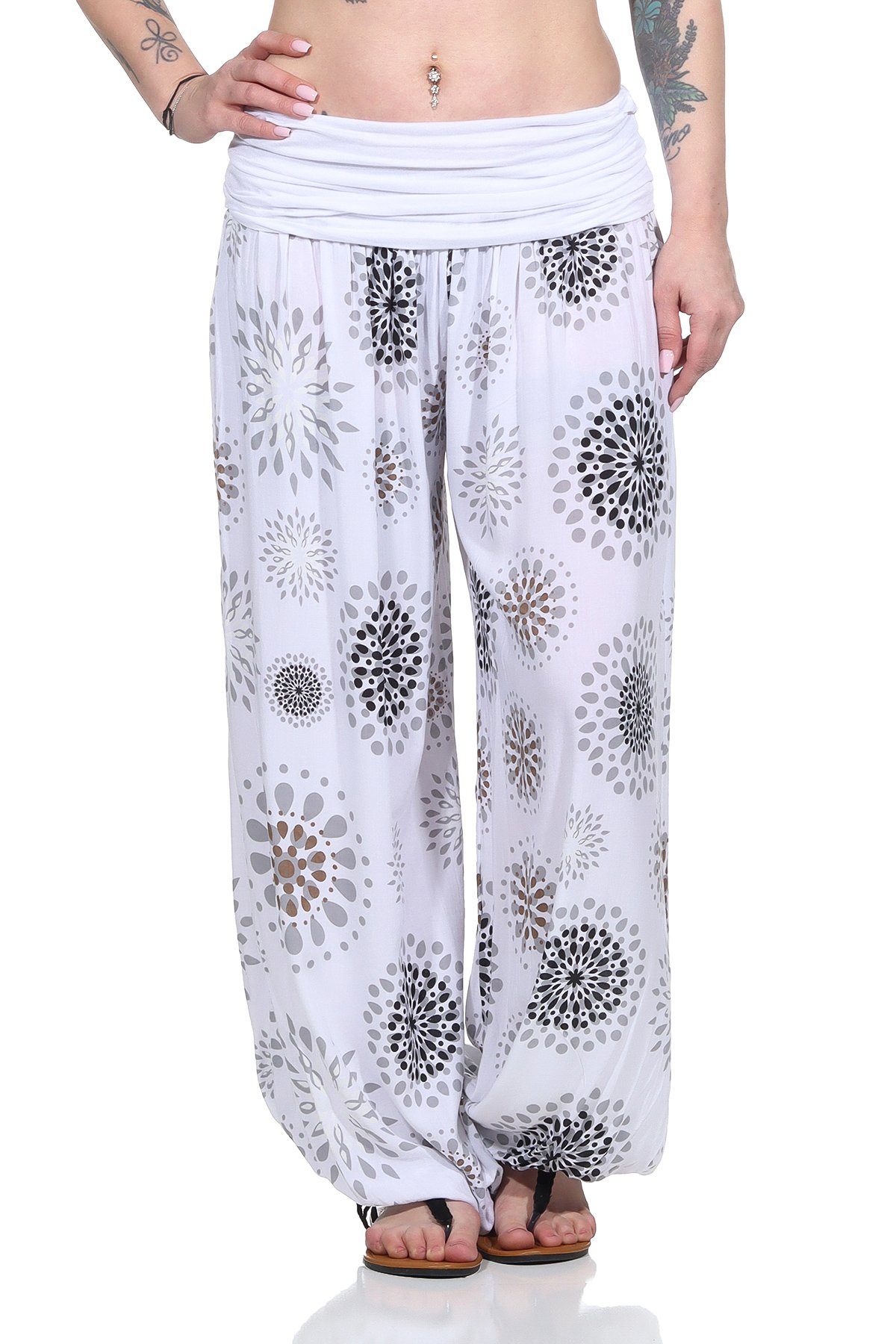 Aurela Damenmode Haremshose Pluderhose für Damen leichte Haremshose sommerliche Yogahose (1-tlg) mit elastischem Bund, sommerliches Design Weiß