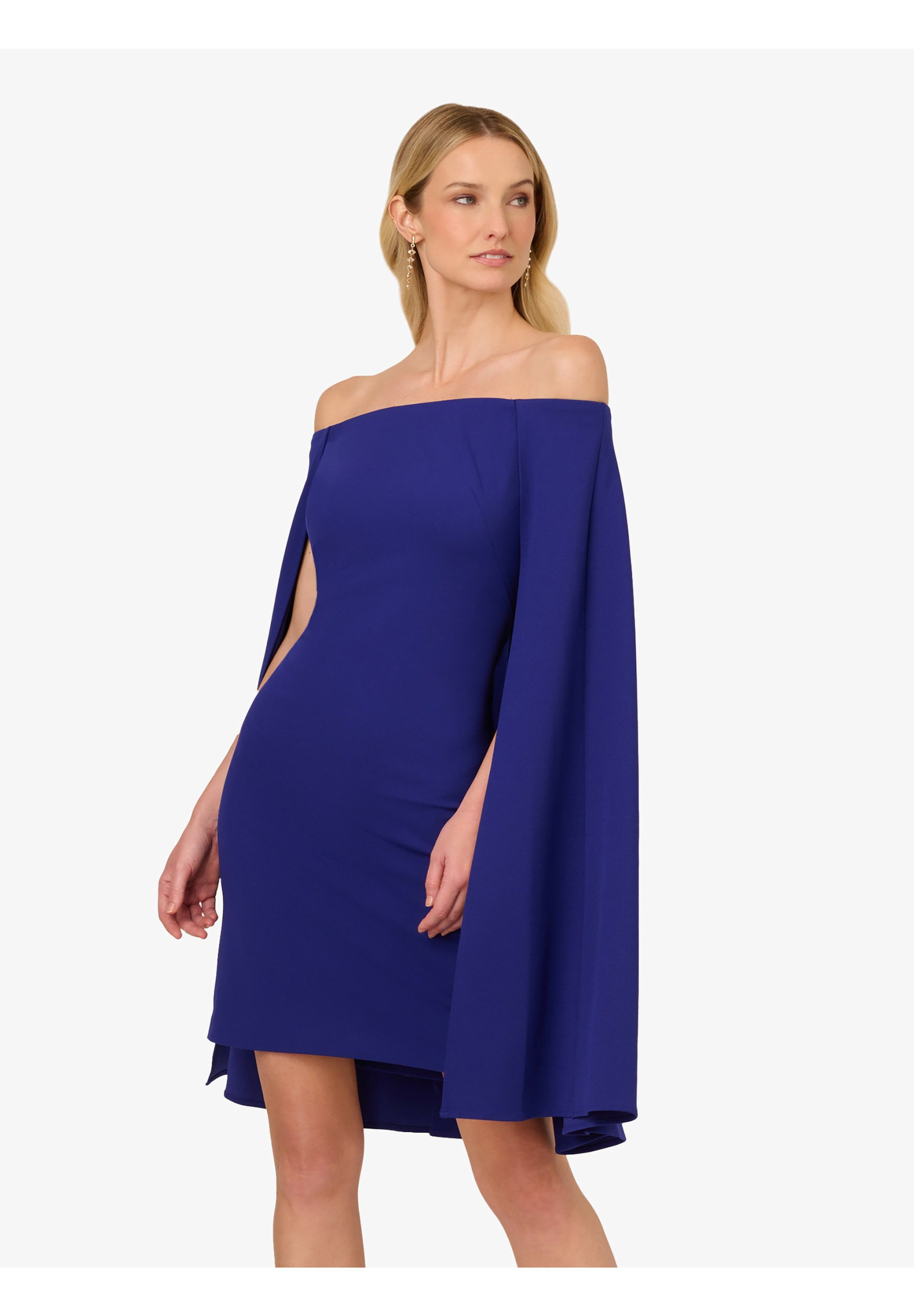 Abendkleid Off Shoulder Cape Dress
