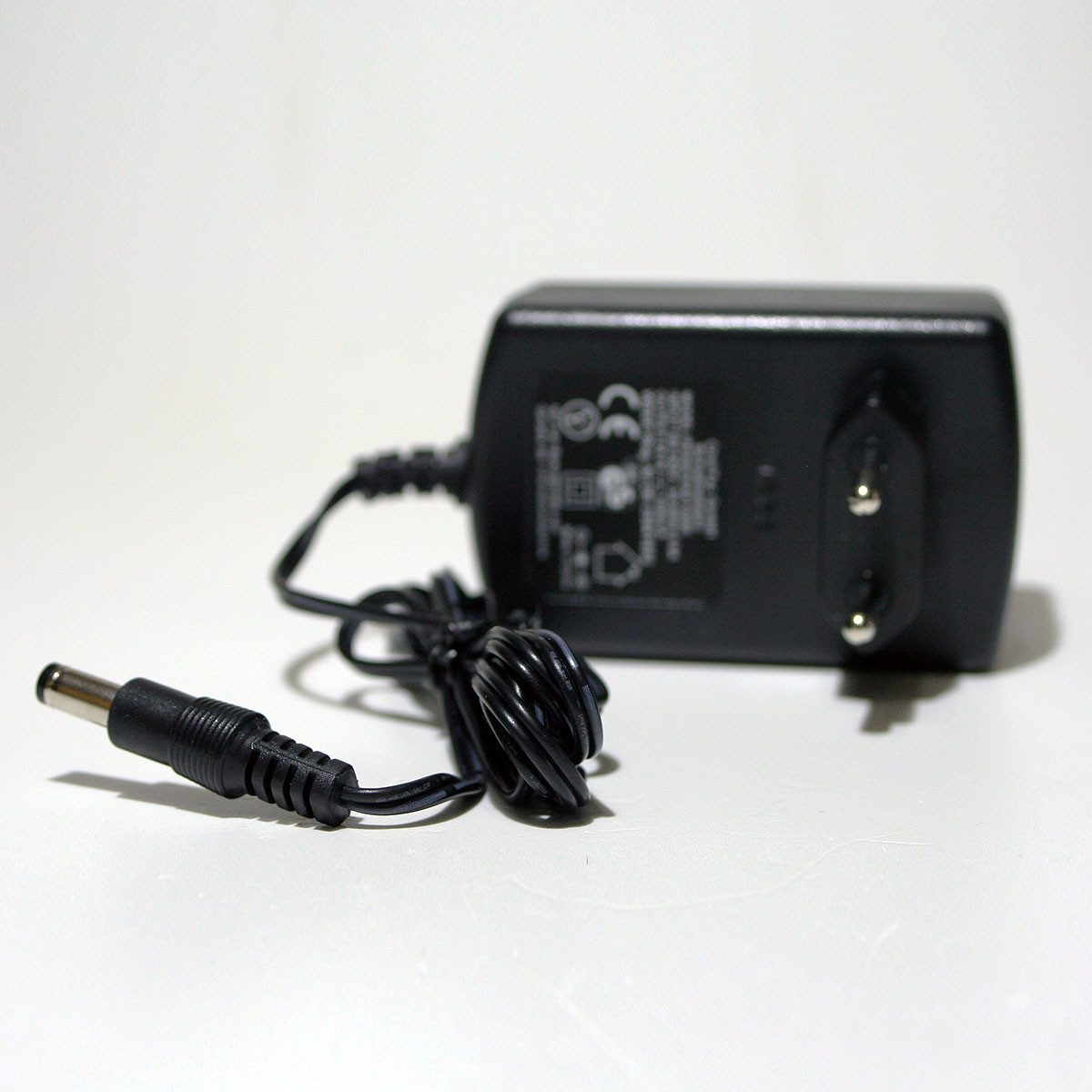 ChiliTec Stecker-Netzteil "CTN-2424" Netzgerät 24V 1A / 24W Steckernetzteil