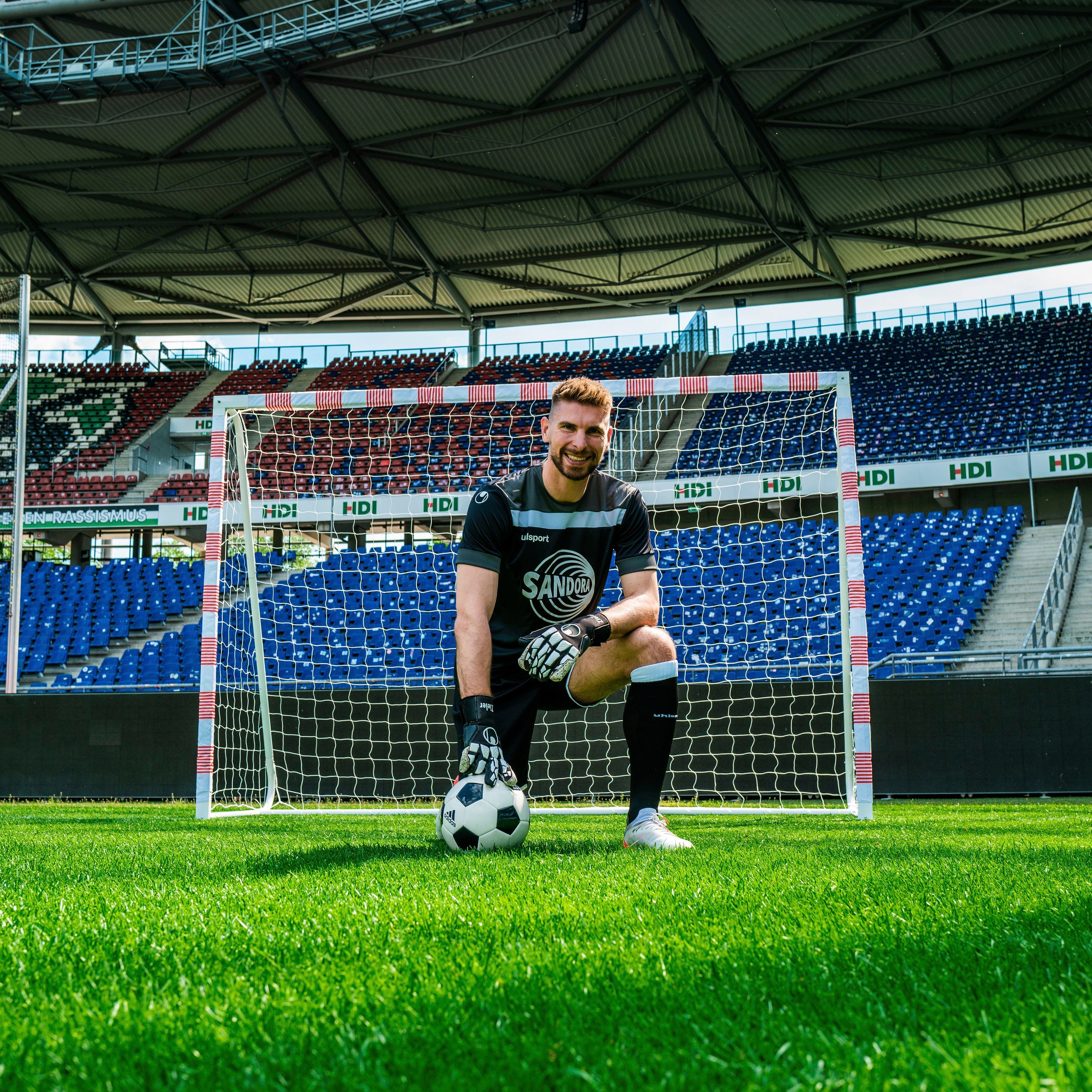 SANDORA Fußballtor Volley XL, Ron-Robert Zieler Edition, 300x200x90, rot/weiß