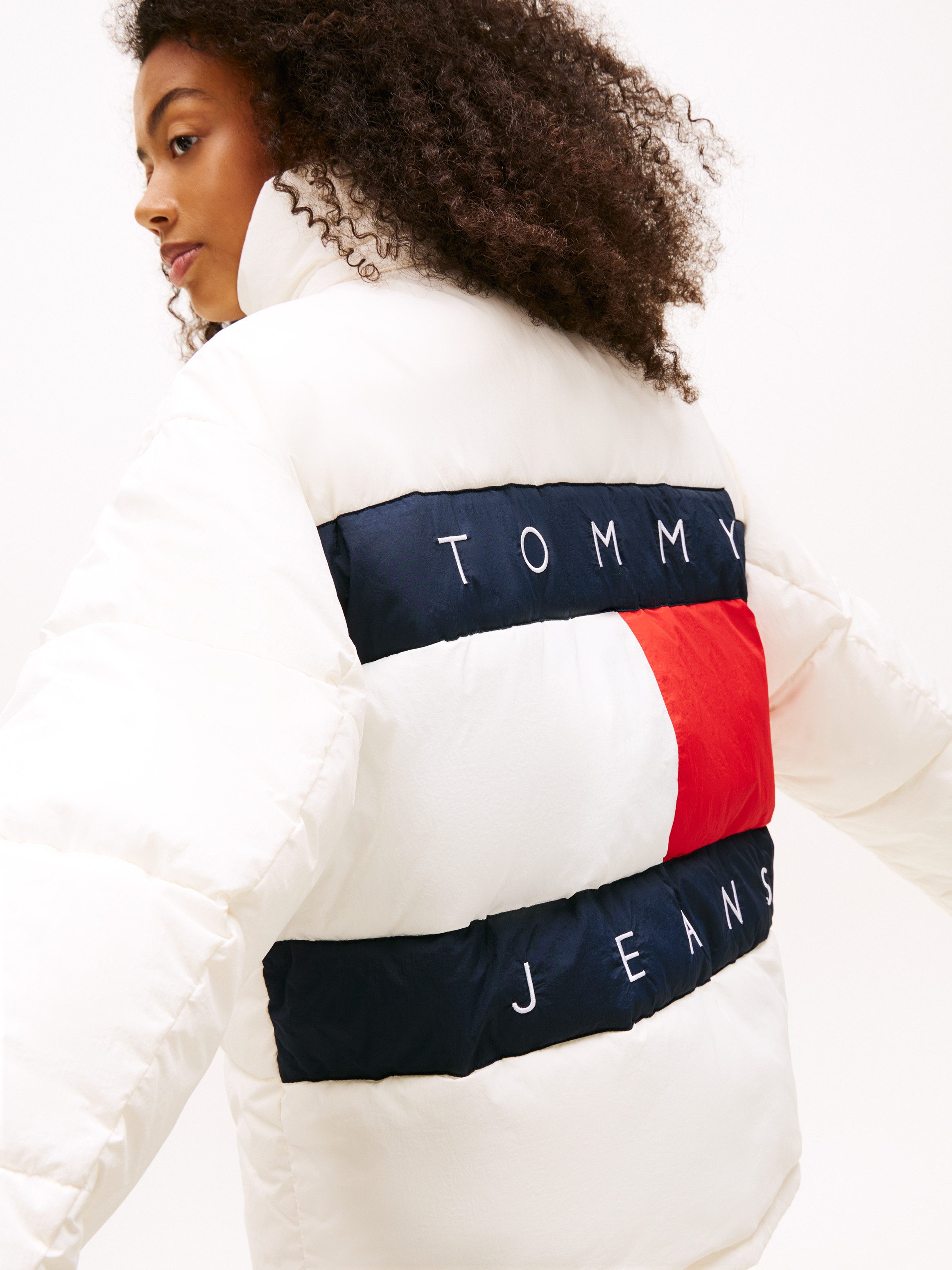 Tommy Jeans Steppjacke TJW OVS HOODED FLAG PUFFER EXT