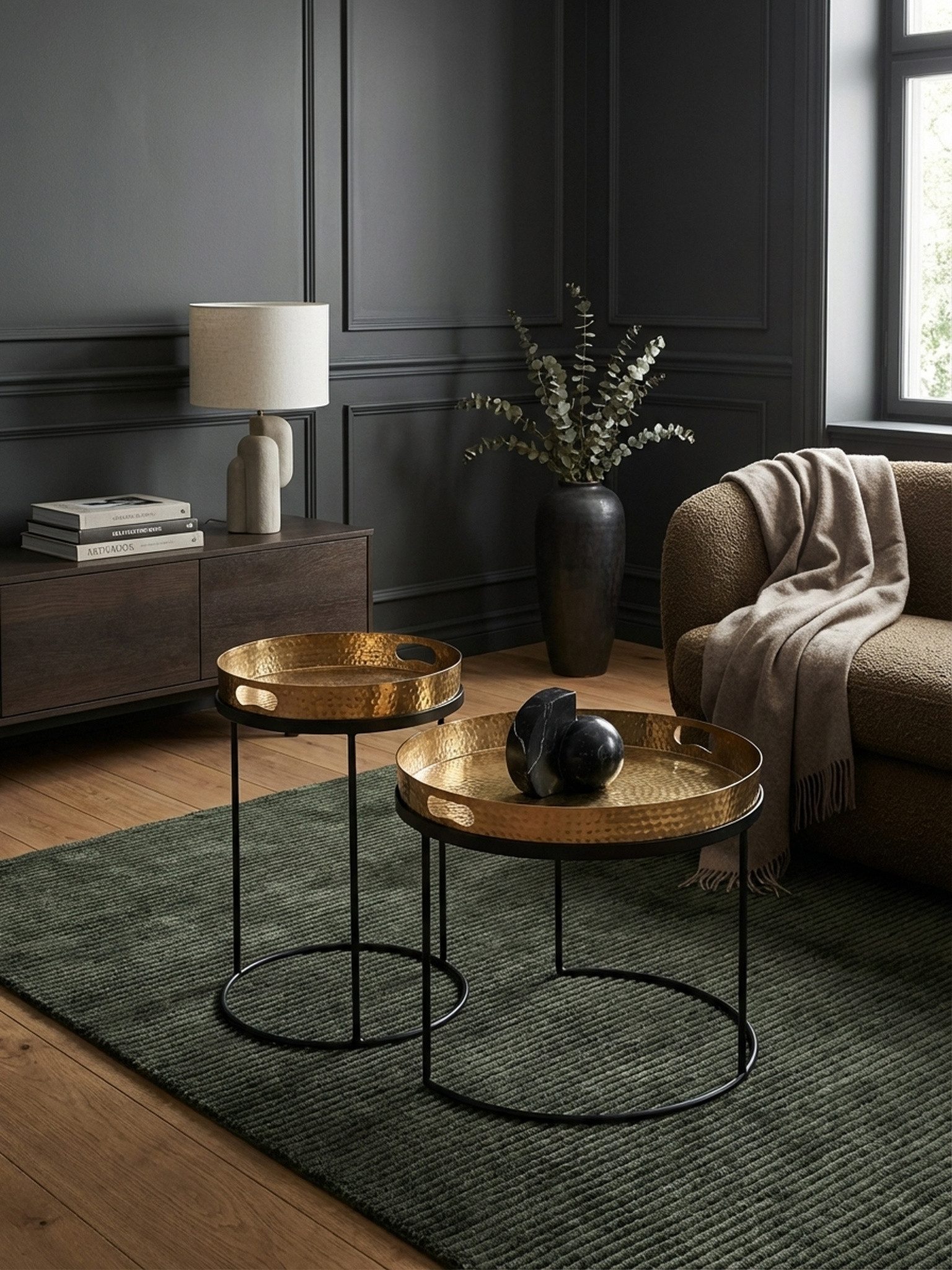 KADIMA DESIGN Satztisch Beistelltisch 2er Set Gold / Schwarz Metall Hammerschlag Satztisch (Modern, Runder Sofatisch), Rund, Couchtisch abnehmbares Tablett, Tabletttisch Sofa 2 teilig