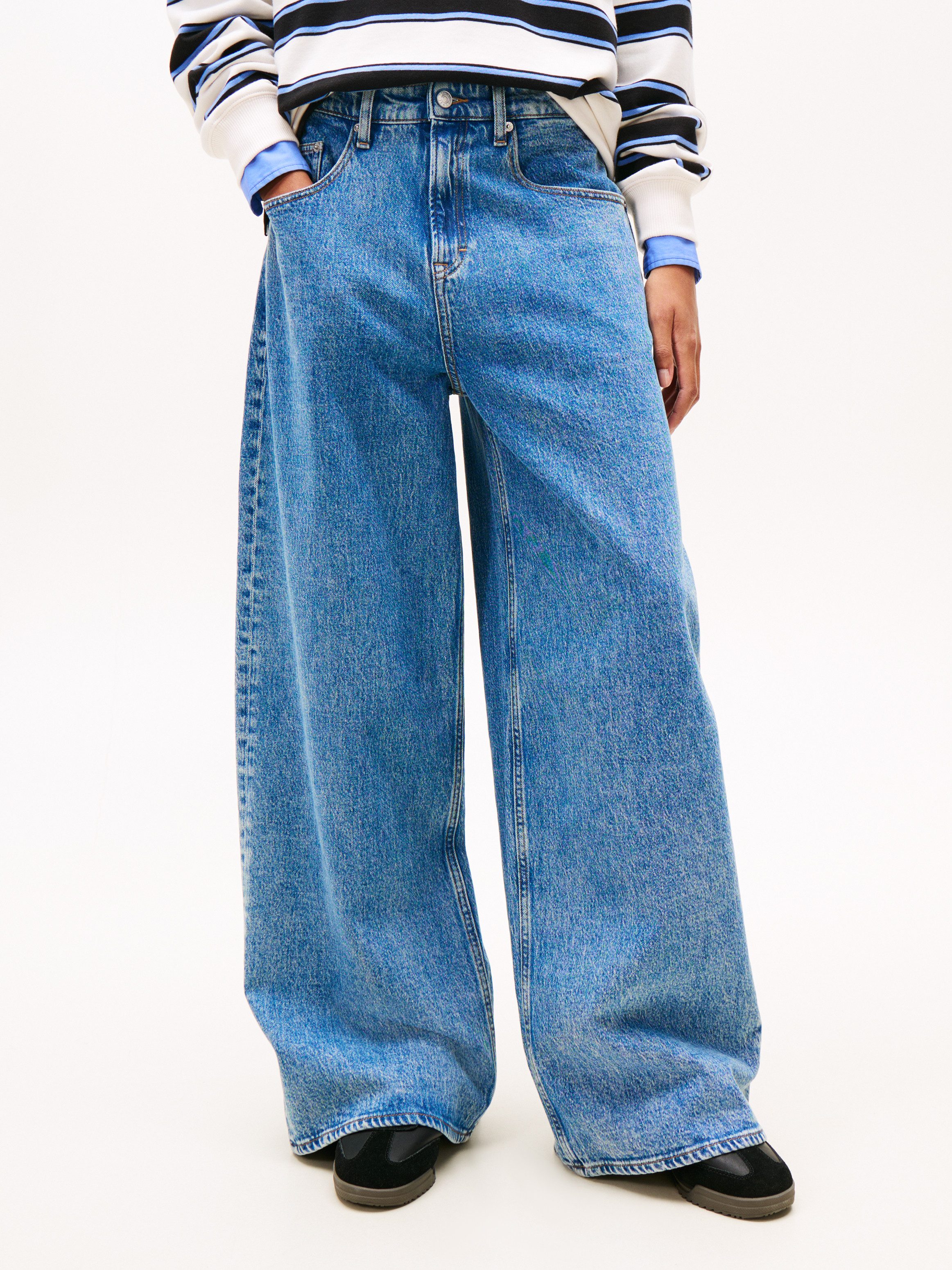 Tommy Jeans Loose-fit-Jeans CHARLIE MR LOOSE WD mit Logostickerei, Mid Rise