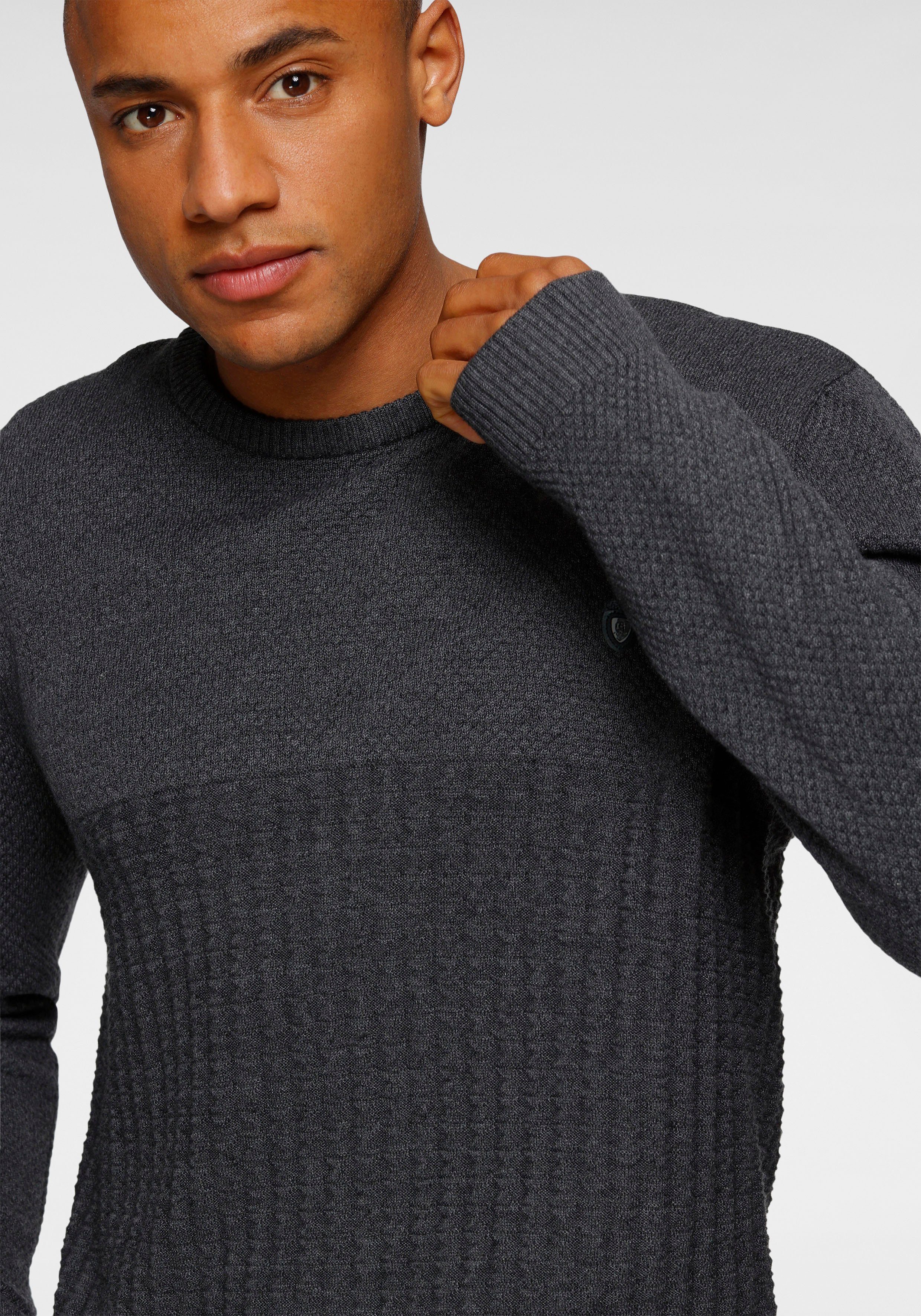 Bruno Banani Strickpullover mit modischer Struktur