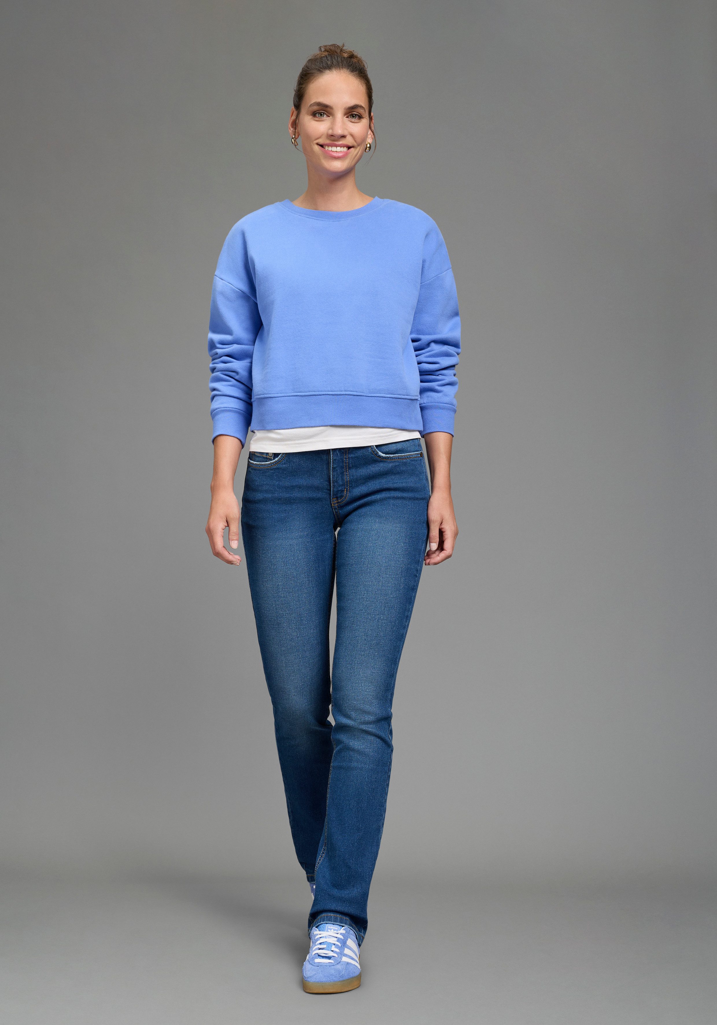 Zum Outfit 10