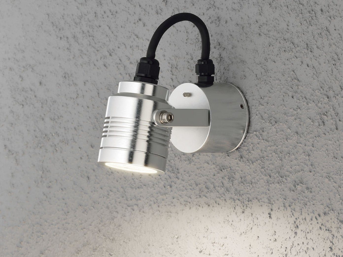 KONSTSMIDE LED AußenWandleuchte, Wandstrahler schwenkbar IP54