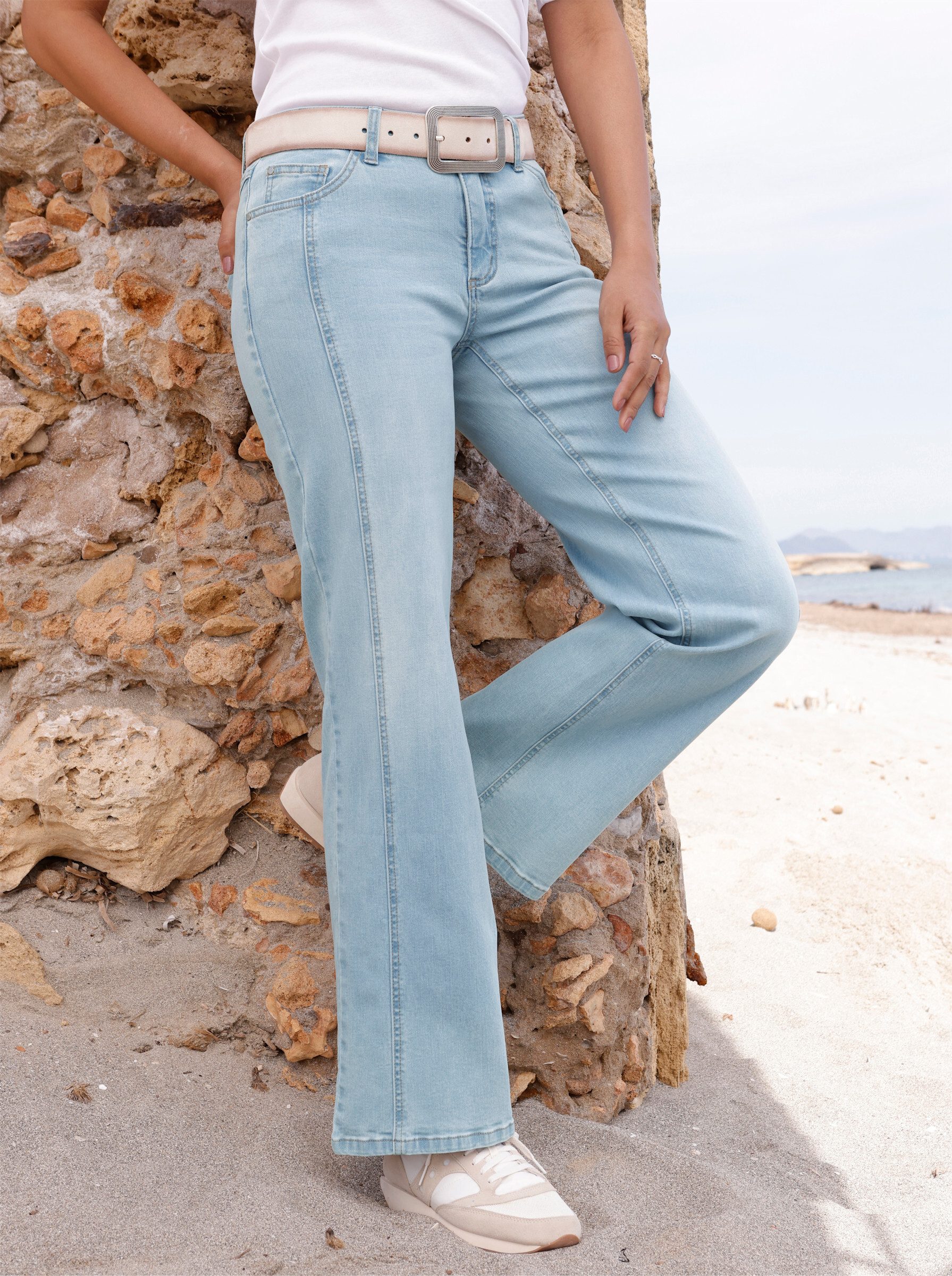 Bequeme Jeans Jeans leicht vertieft