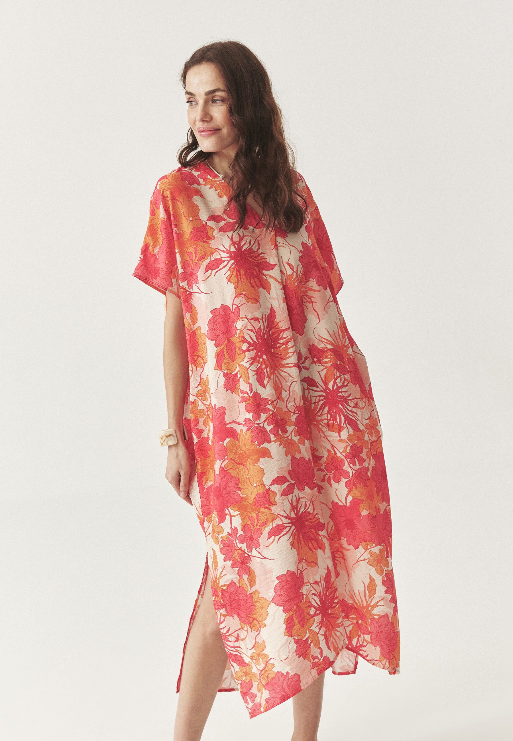 TATUUM Midikleid Mustered Viskosekleid - Ovoriti