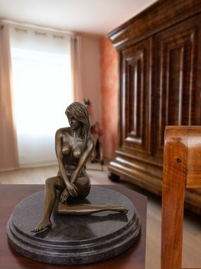 Aubaho Skulptur Bronzeskulptur Erotik erotische Kunst Frau Antik-Stil Bronze Figur Sta