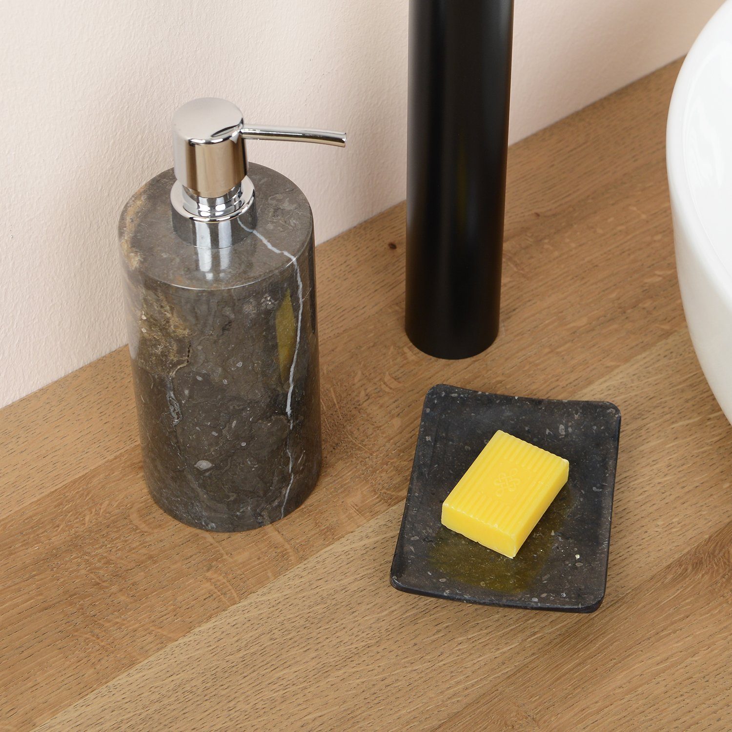 wohnfreuden Seifenspender Marmor Seifenspender schwarz, 1239