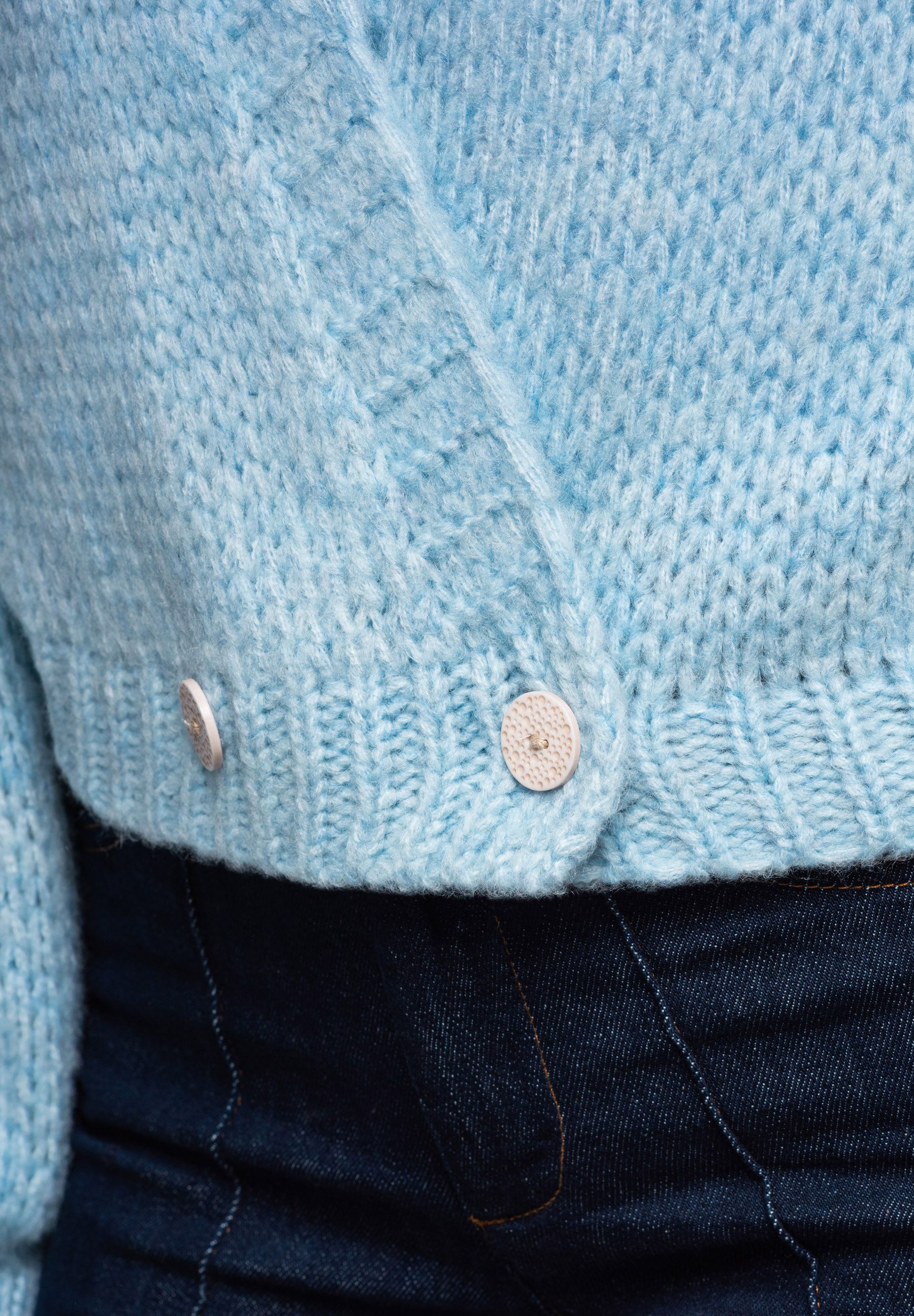 Strickpullover Weicher Damen-Cardigan mit Strukturärmeln