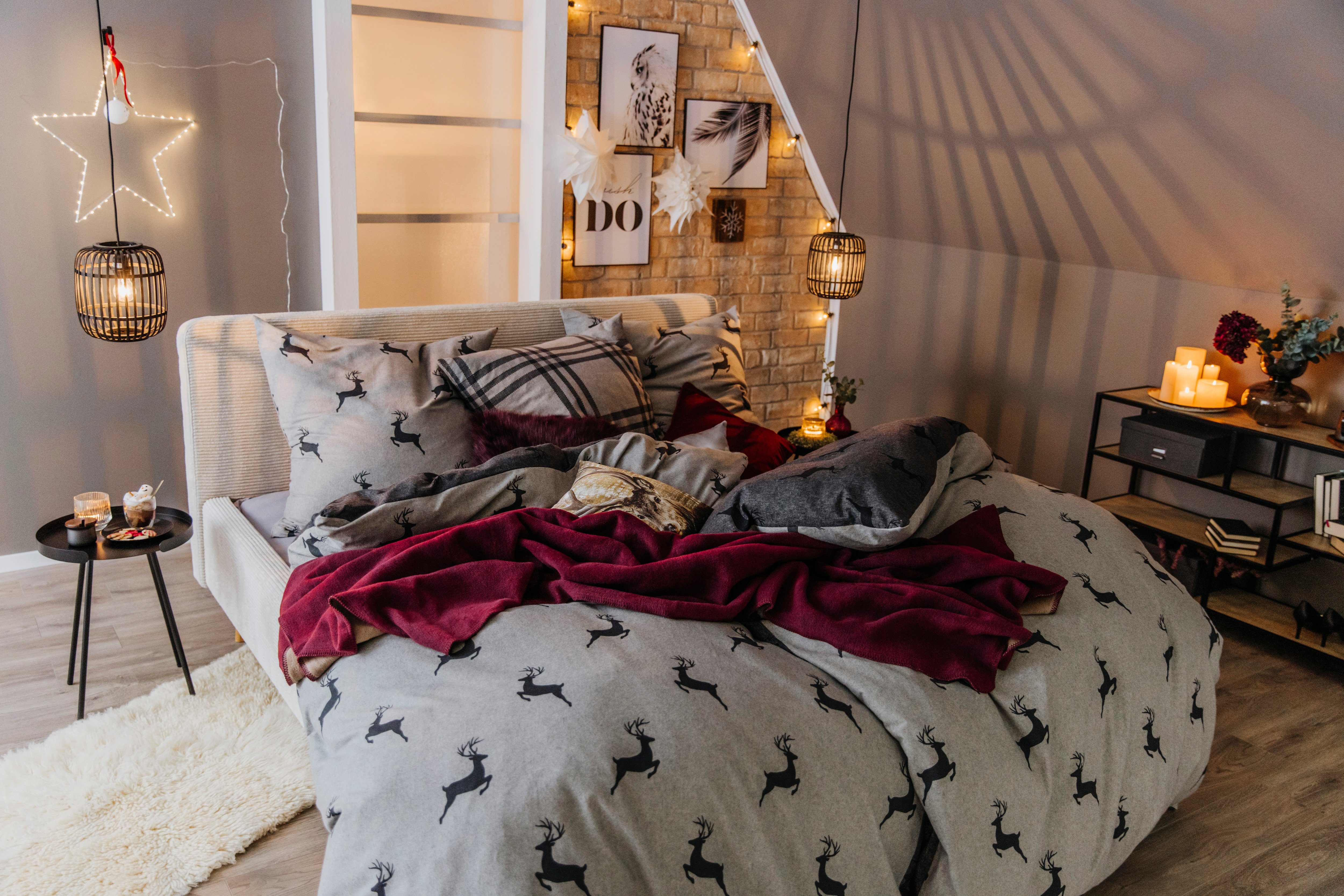 Biberna Wendebettwäsche Cardo in Gr. 135x200 oder 155x220 cm, Flanell, 2 teilig, Flanell kuschelig warm im Winter, Bettwäsche mit Hirschen, Weihnachten