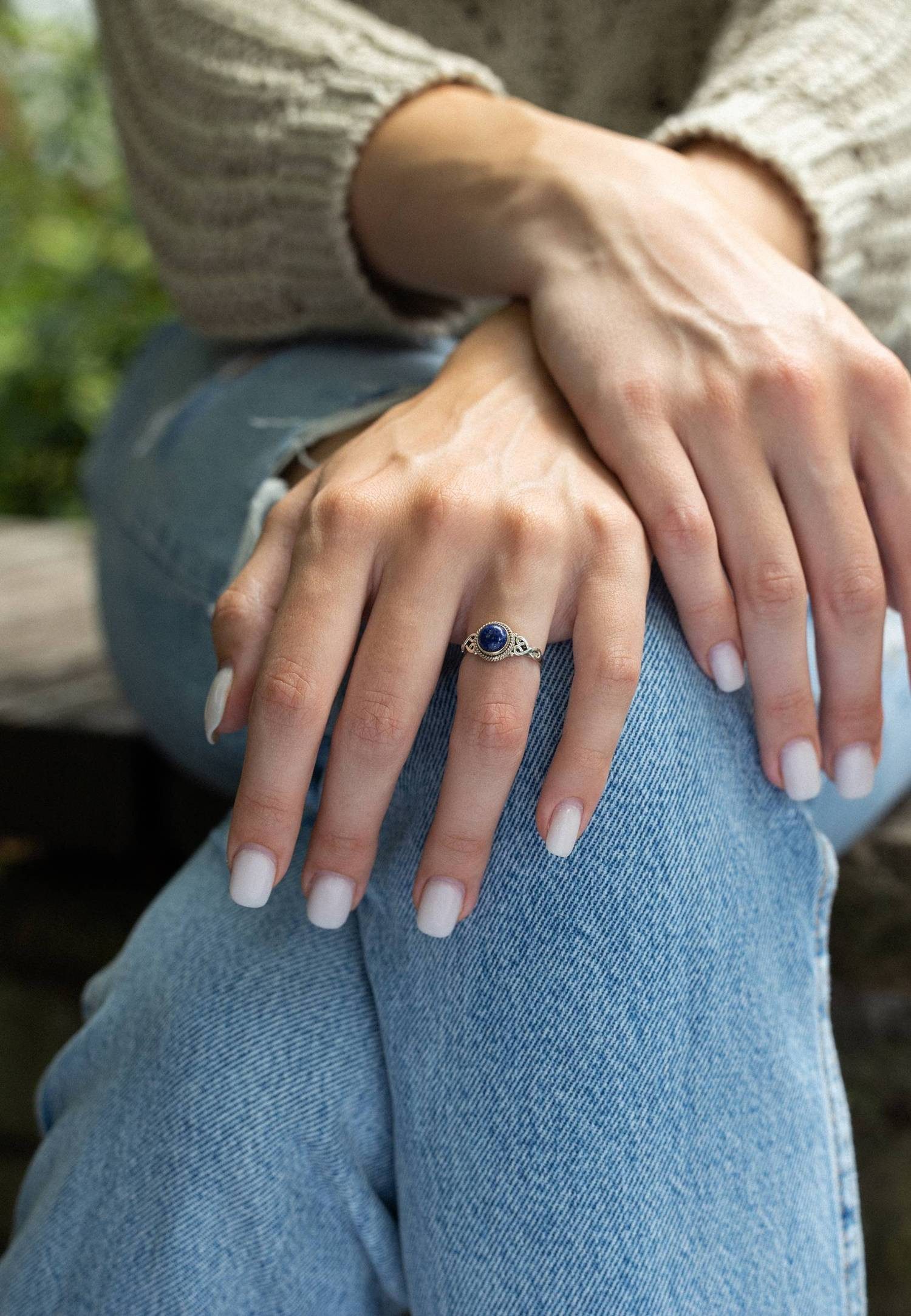 mantraroma Silberring BAGHIMI rund aus 925 Silber mit Lapis Lazuli (Ring mit Schmuckbeutel), Damenring aus 925er Silber – Bild 5 von 5