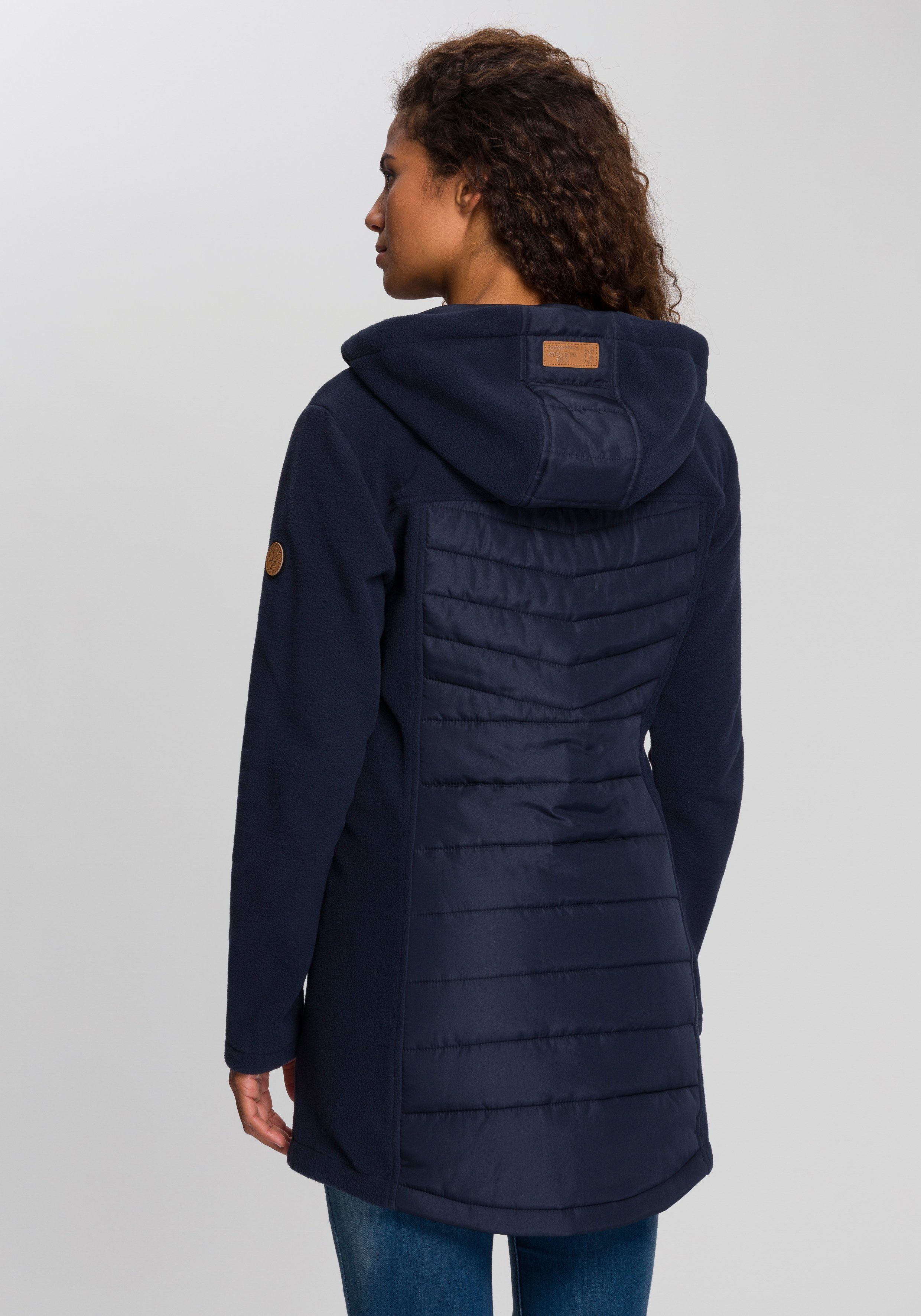 aus Langjacke Materialmix im modischen marine Material) (Steppjacke KangaROOS nachhaltigem