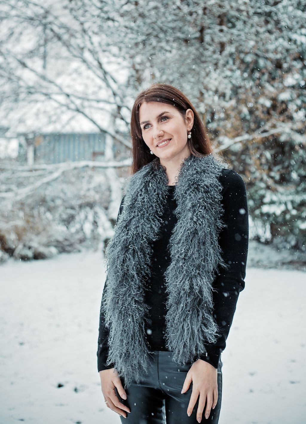 LIRA Deko Wollschal 100 % Lammfell Damen BOA Tibetlamm Schal mongolischer S günstig online kaufen