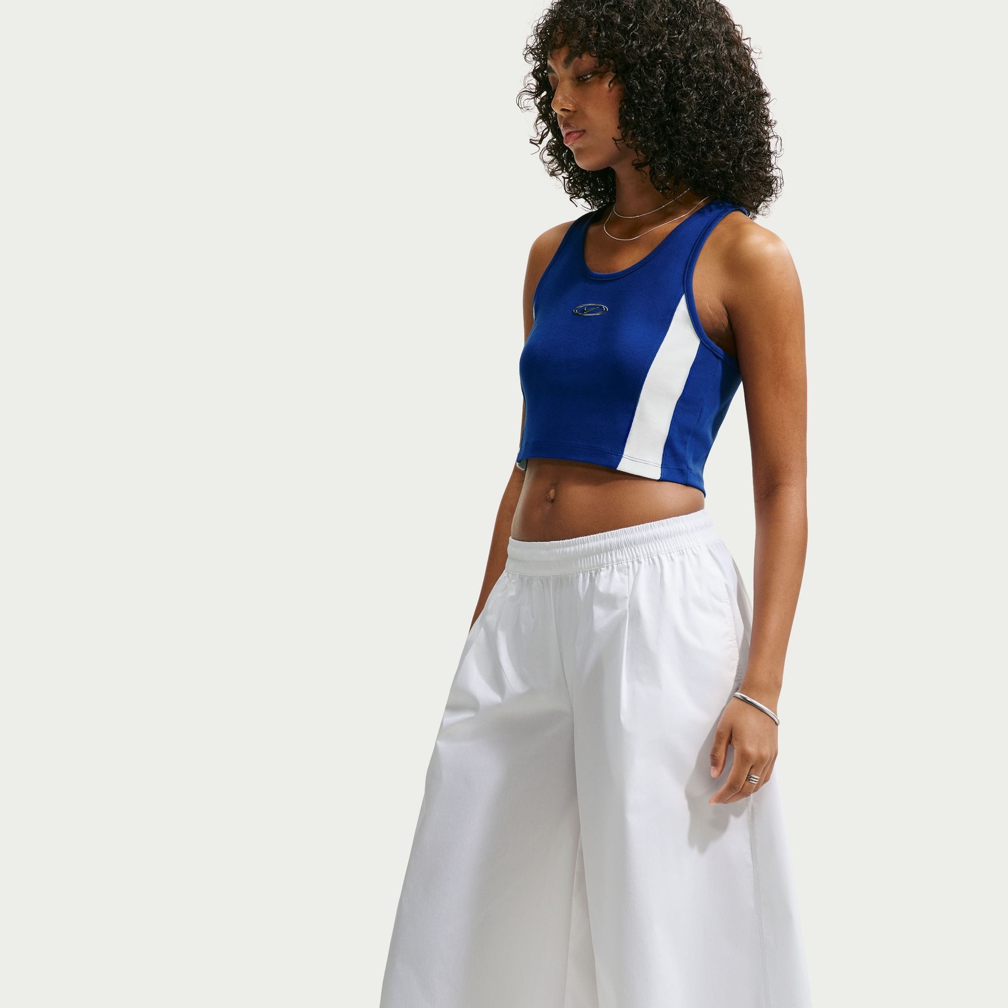 Nike Sportswear 3/4-Hose Nike Women's Poplin Culottes 3/4-Hose, aus Baumwolle, Nylon und Elasthan