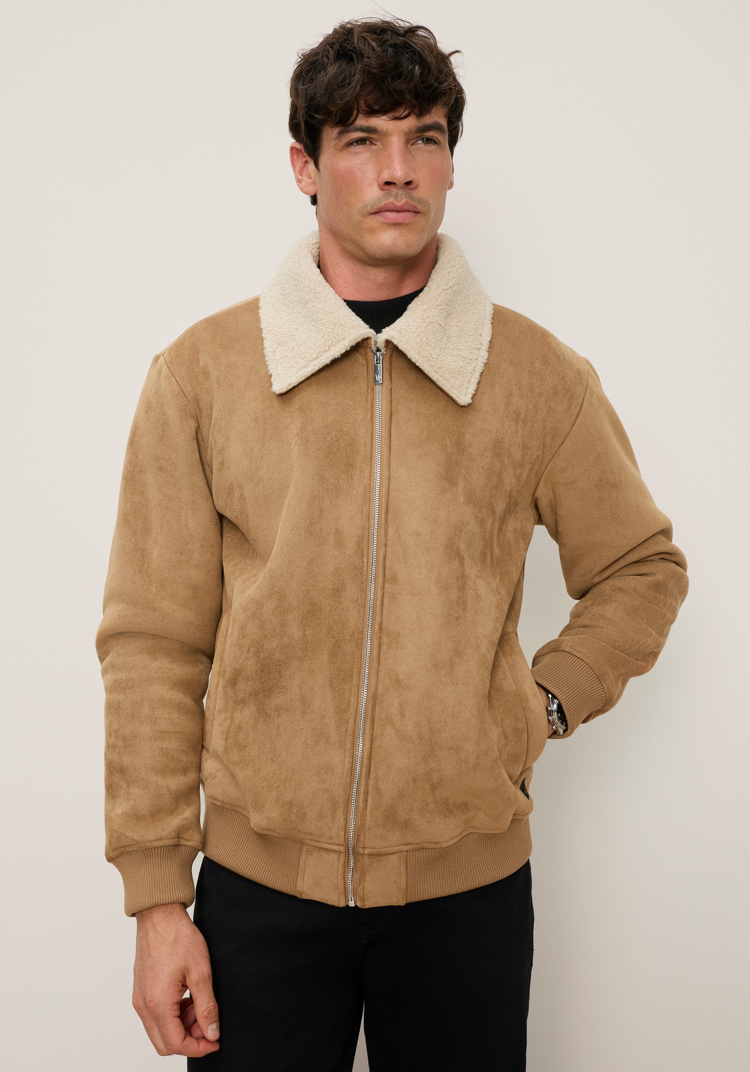 Bruno Banani Lederimitatjacke in Wildlerderoptik mit Teddy Fell gefüttert
