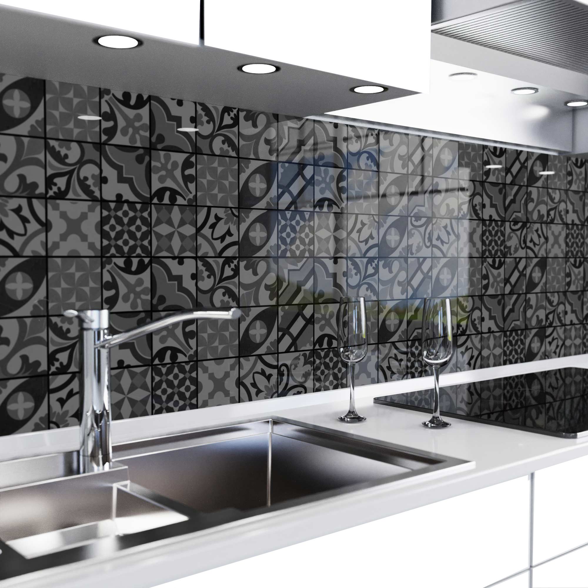 danario Küchenrückwand Folie selbstklebend, Glasoptik, Spritzschutz Küche, versteift & robust