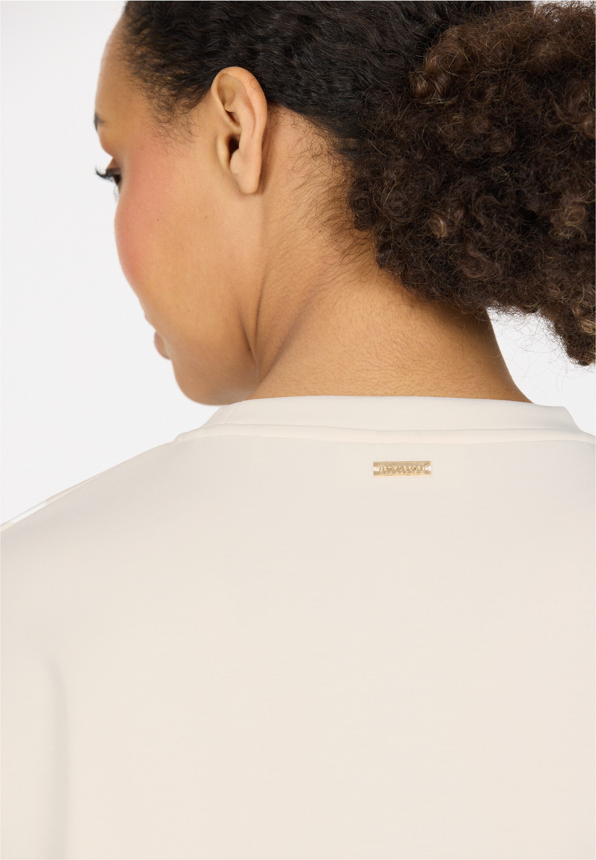 ATHLECIA Sweatshirt Jillnana im klassischen Design
