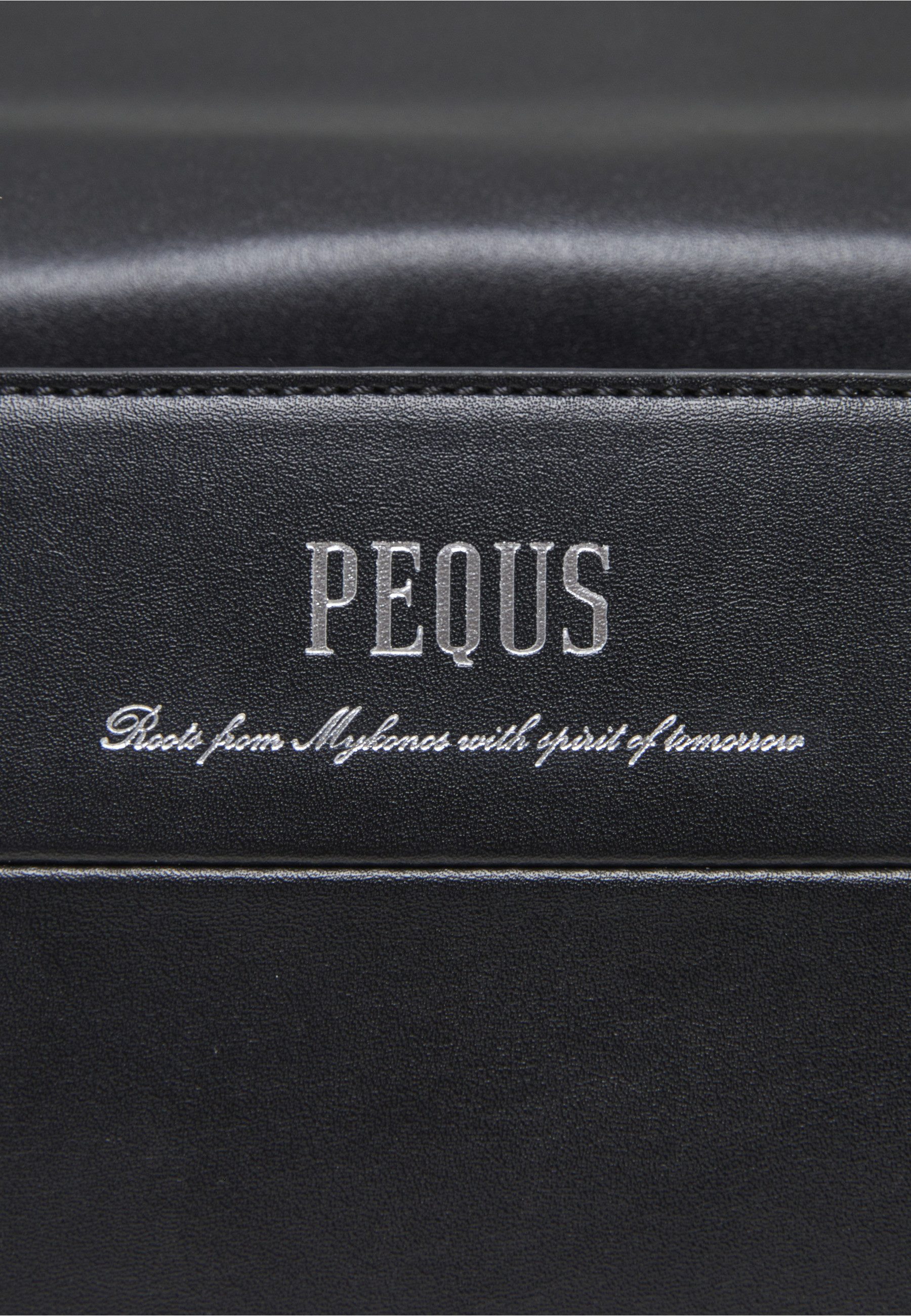 PEQUS Beuteltasche PEQUS PEQUS Leíos Mini Handbag