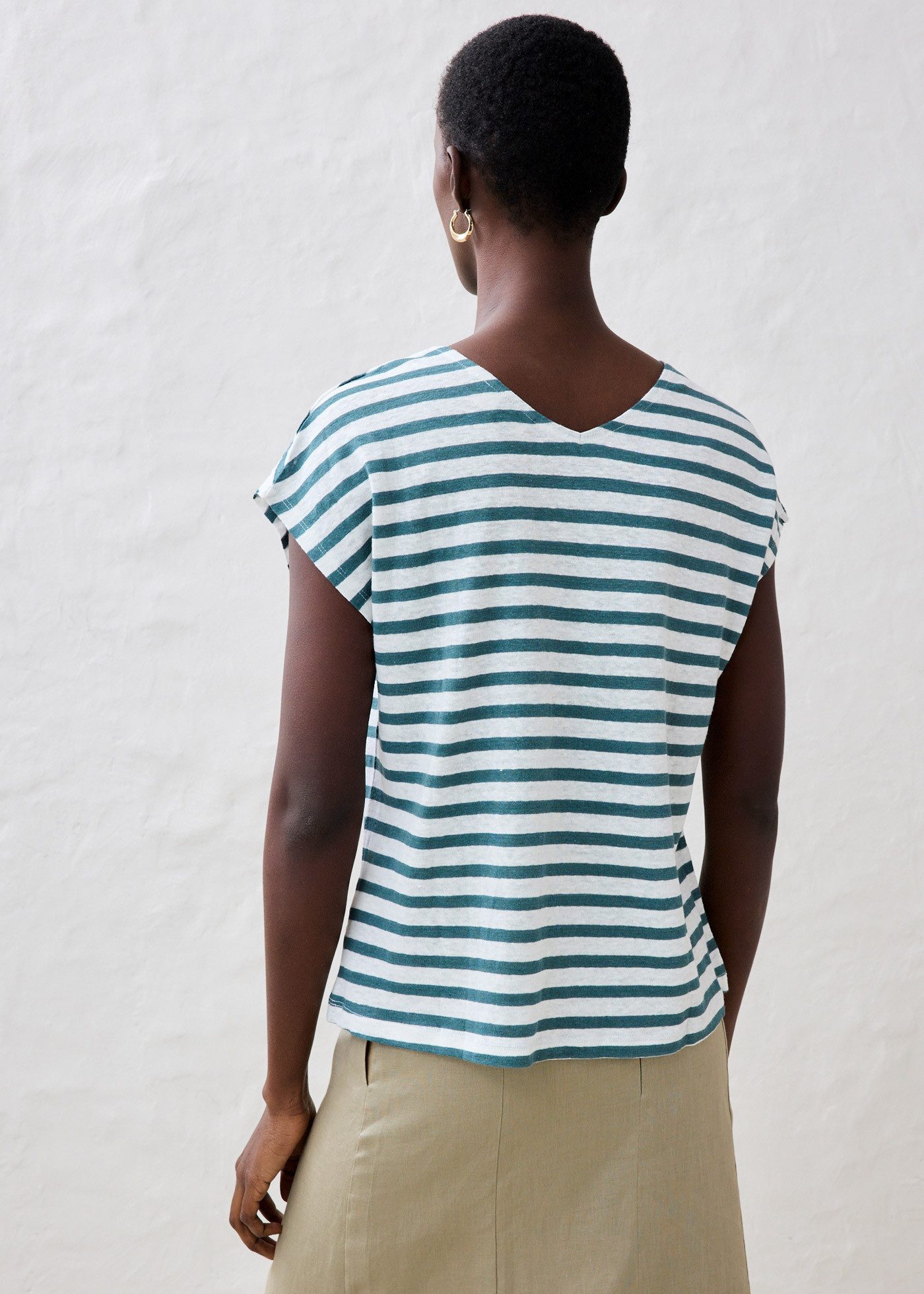 bonprix T-Shirt Oversize Passform, Kurzarm-Design, mit V-Ausschnitt, aus Le günstig online kaufen