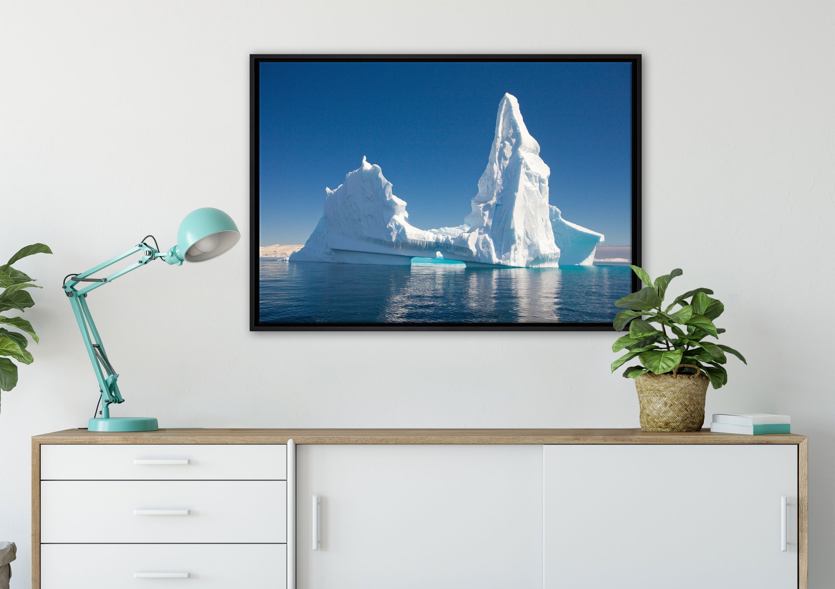 Pixxprint Schattenfugen-Bilderrahmen kunstvoller St), Leinwandbild Eisberg, gefasst, (1 einem Wanddekoration fertig Riesiger Zackenaufhänger inkl. bespannt, in Leinwandbild