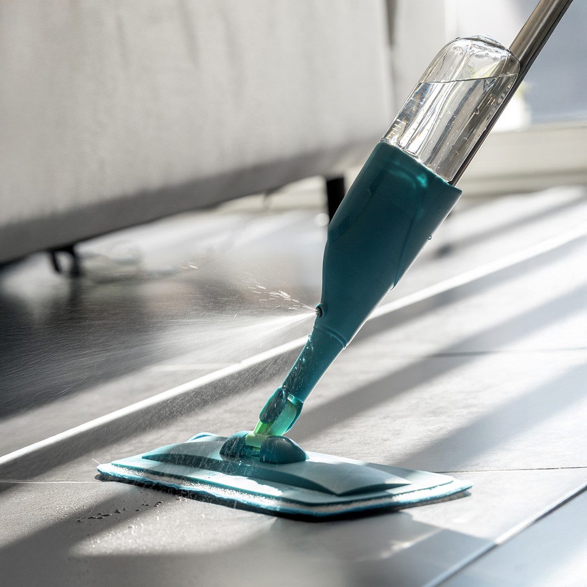 TENDANCE Bodenwischer-Set Sprühfunktion,Sprühwischer Bodenwischer mit Wassertank & Sprühfunktion, Der Bezug ist maschinenwaschbar.