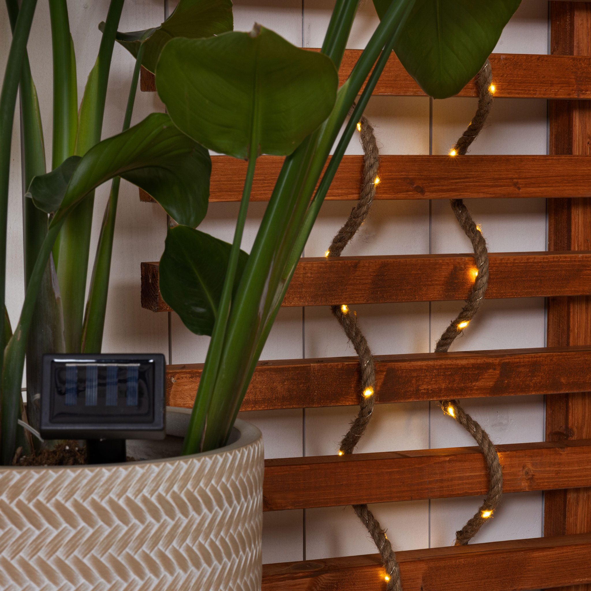 Lumineo LED Solarleuchte, Dauerlicht, warmweiß, LED Solar Seil Lichterkette 5m Jute Kunststoff Warmweiß