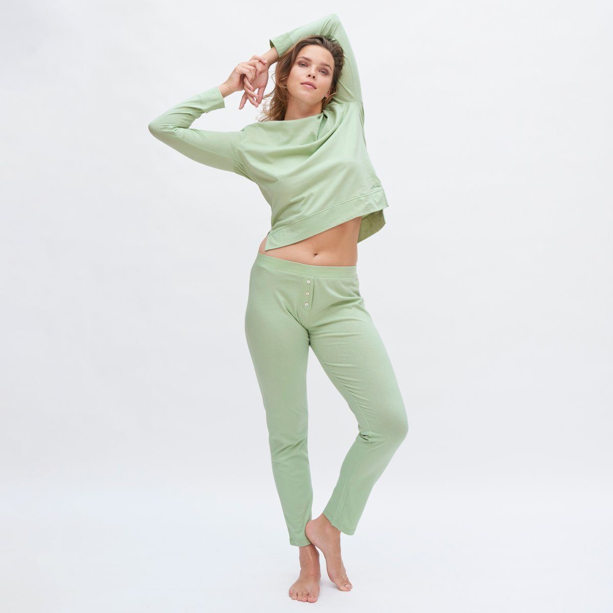 LIVING CRAFTS Schlafhose CAROL Bequemer Schnitt mit breitem elastischem Bund Misty Green
