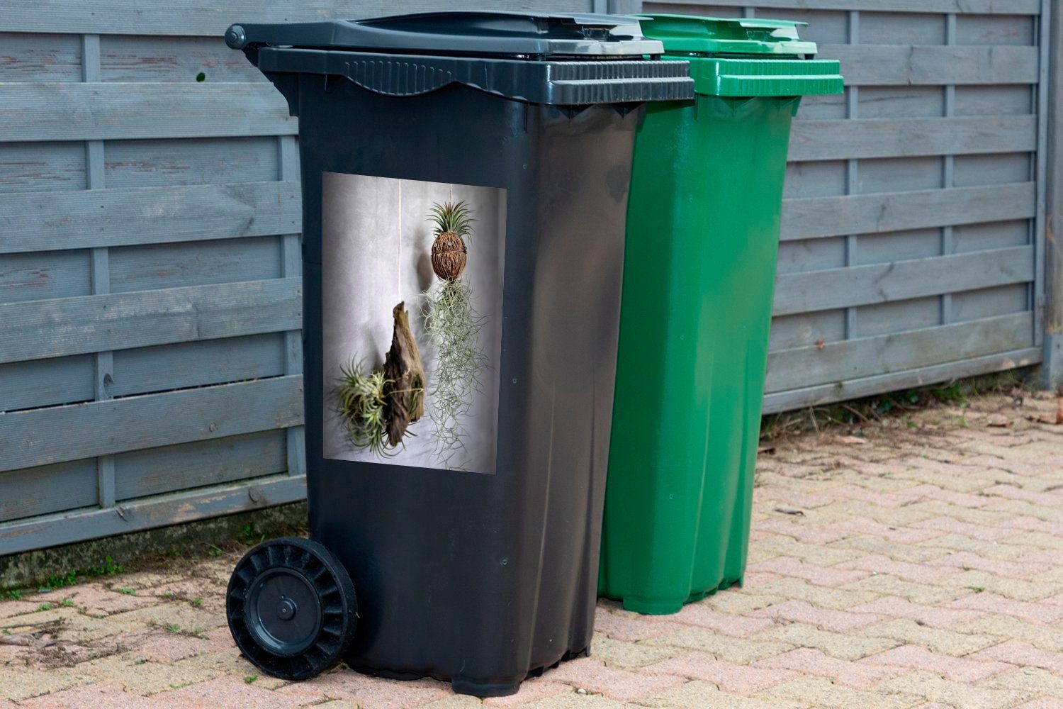 St), (1 Sticker, MuchoWow einer Hängepflanzen Wandsticker Ananas Mülleimer-aufkleber, in Container, Abfalbehälter Mülltonne, Form